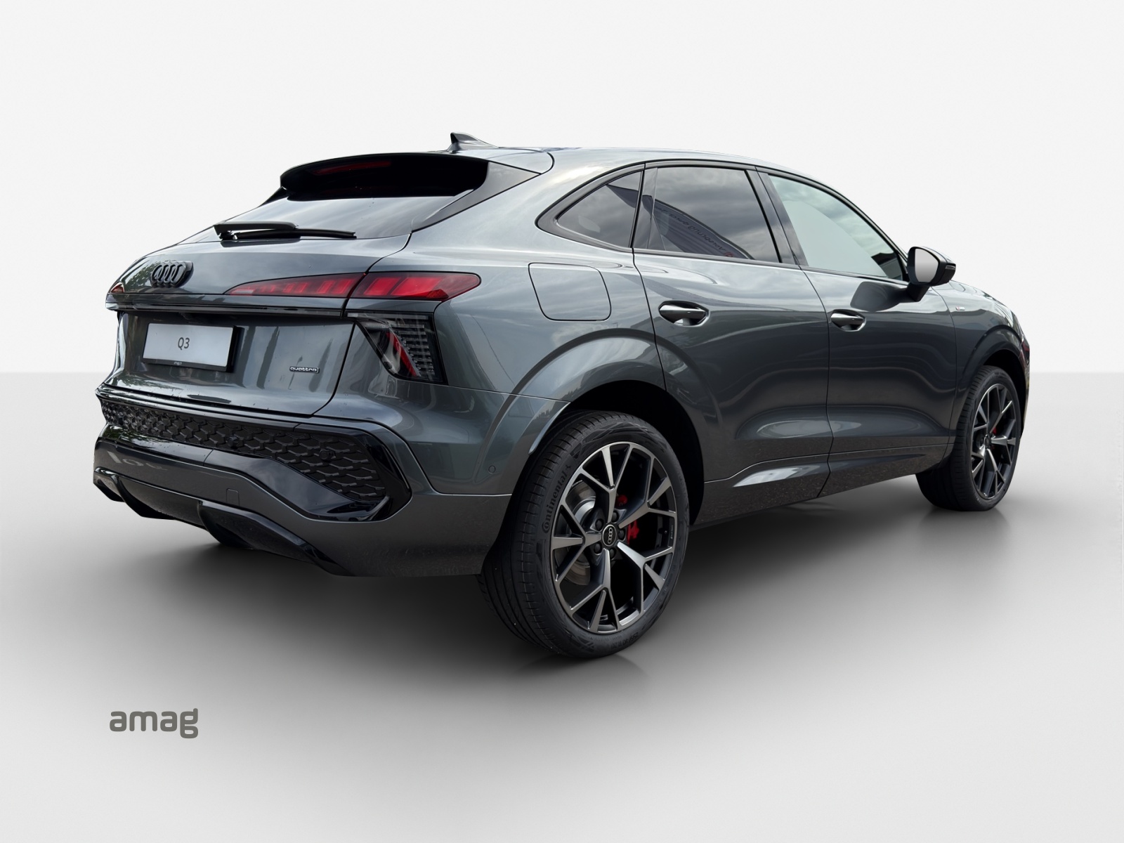 AUDI Q3 Sportback TFSI quattro 195 kW S tronic-image-4