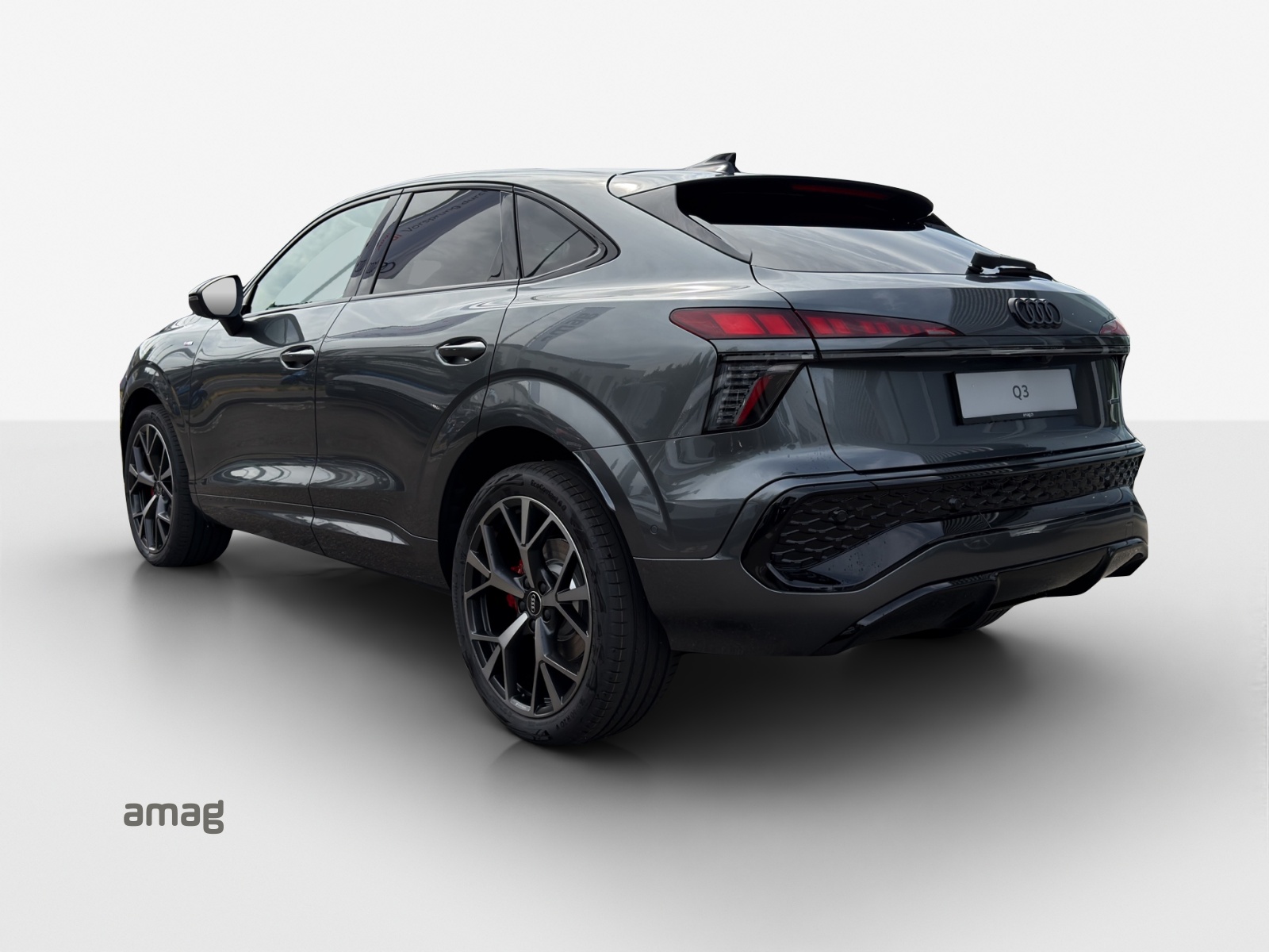 AUDI Q3 Sportback TFSI quattro 195 kW S tronic-showroom-element-2