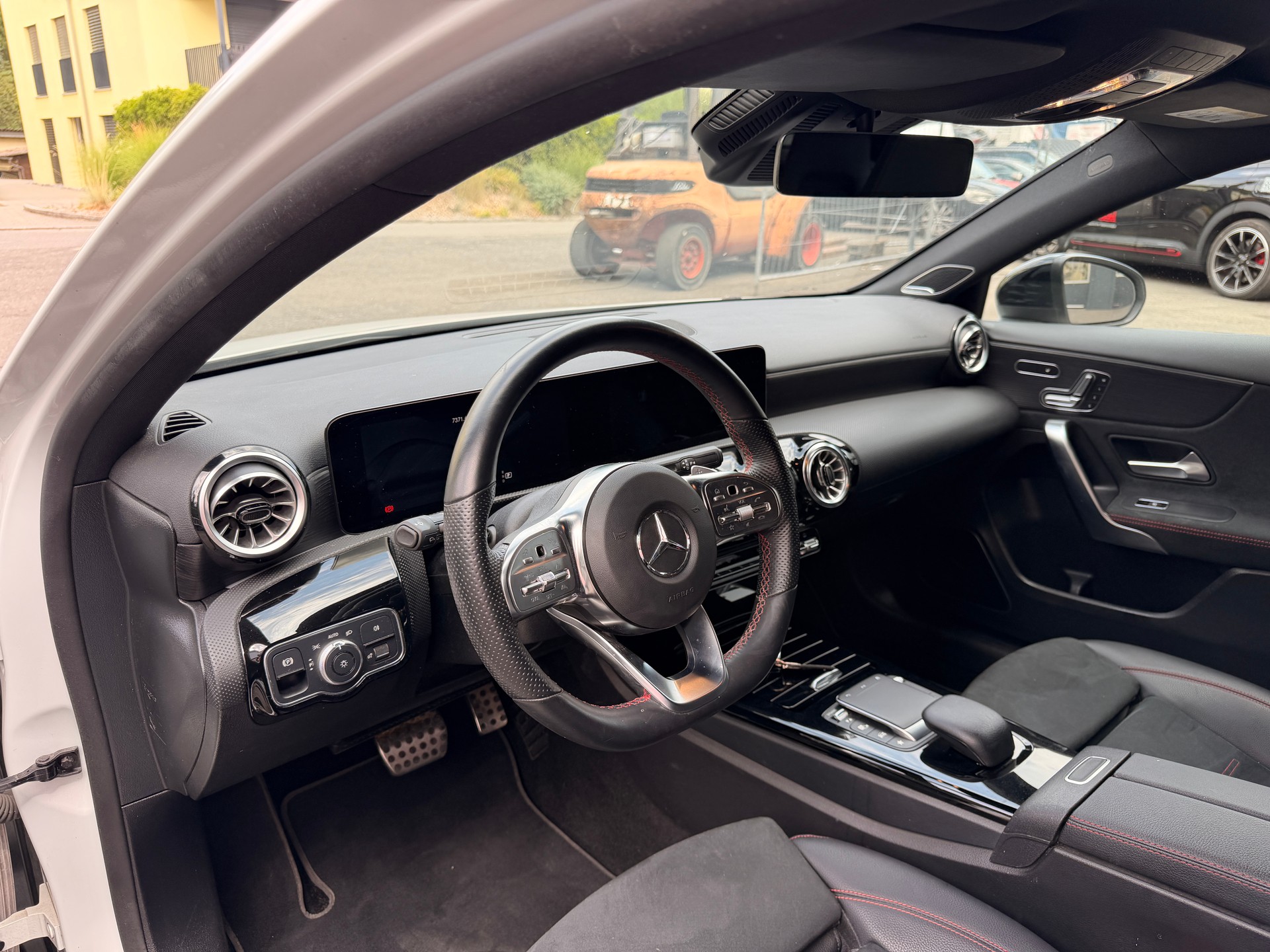 MERCEDES-BENZ A 250 4Matic AMG Line 4Matic 7G-DCT-image-7