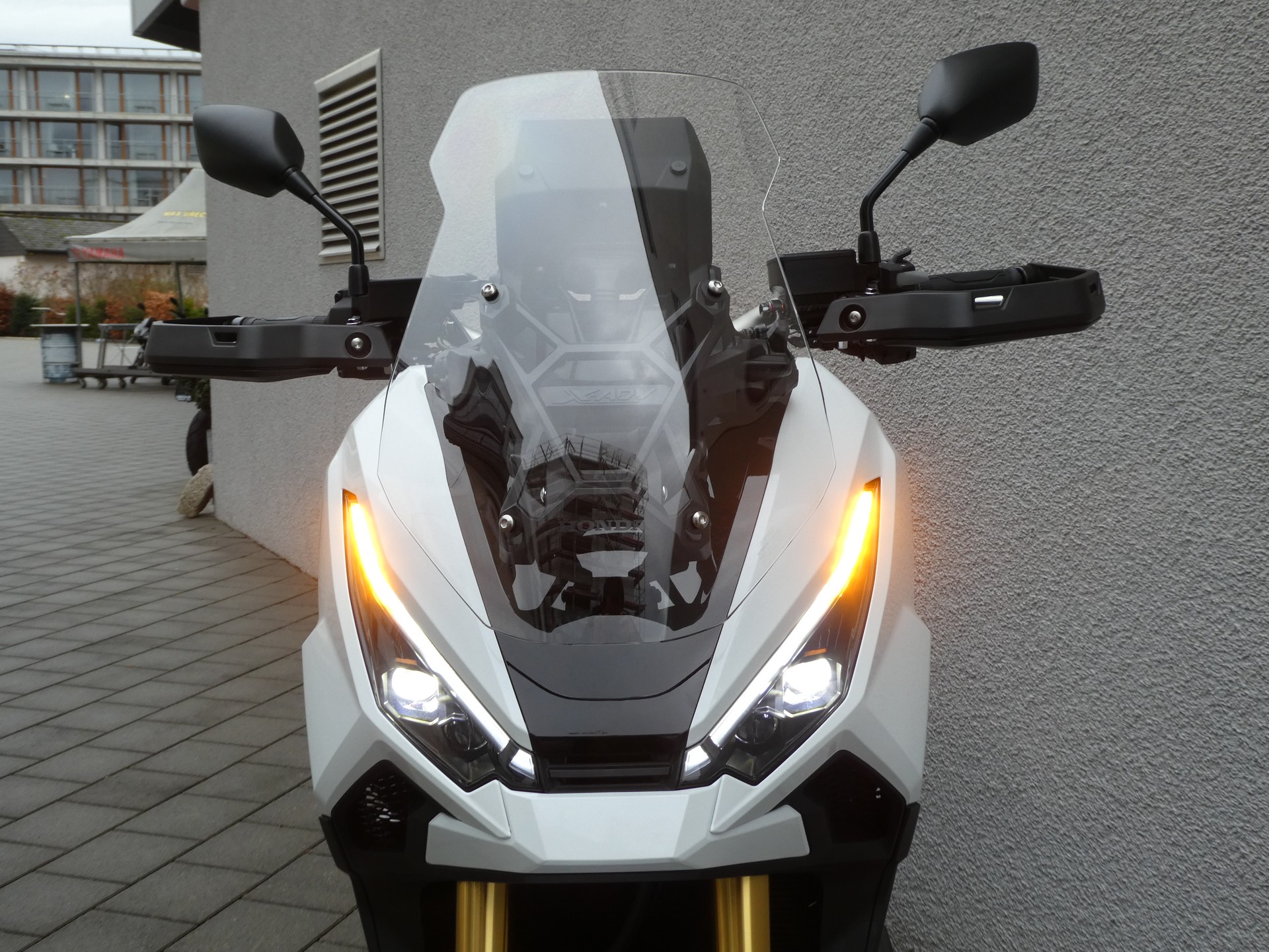 HONDA X-ADV 750-image-3