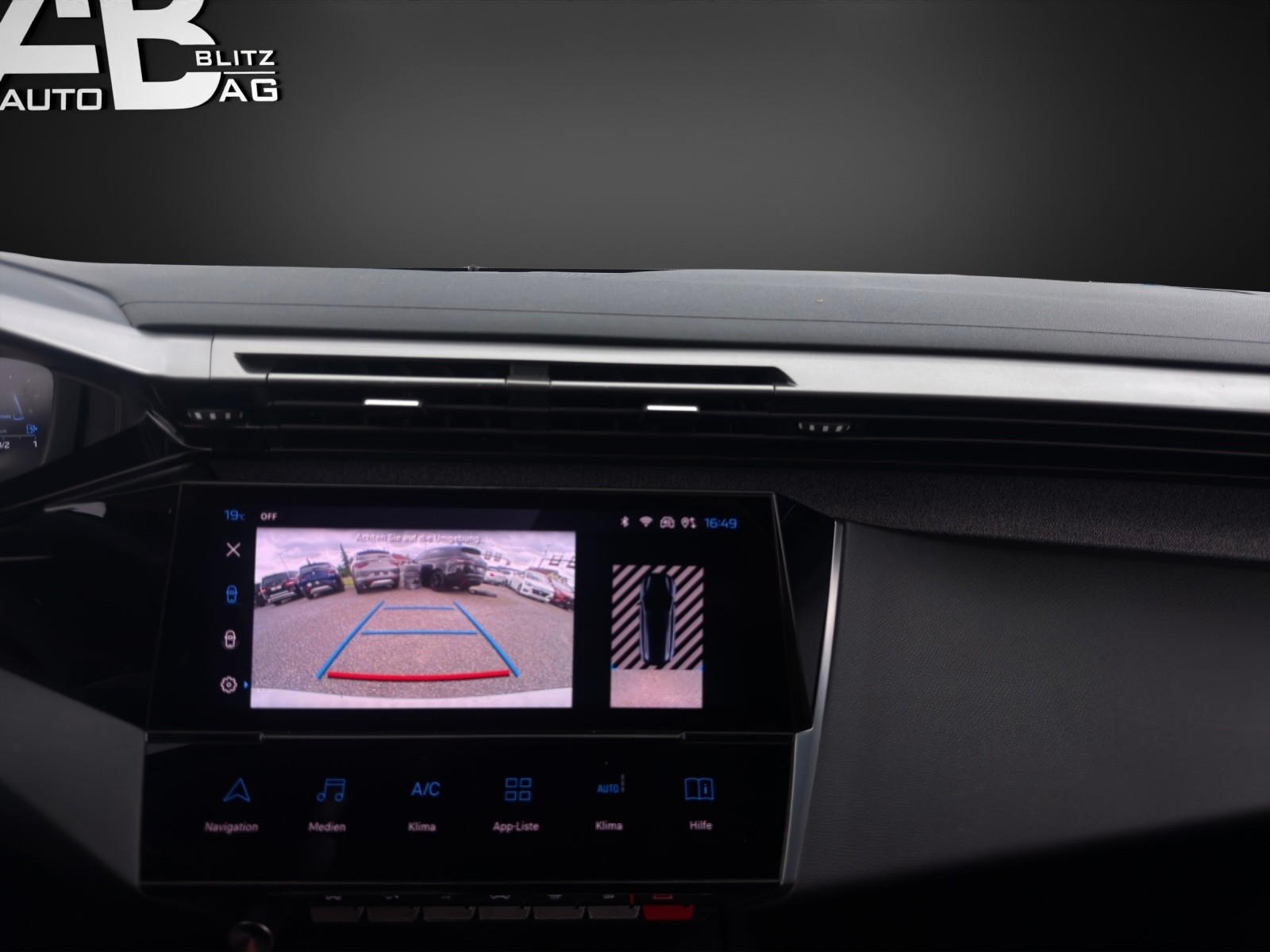 PEUGEOT 308 SW 1.5 BlueHDI Allure Pack EAT8-image-11