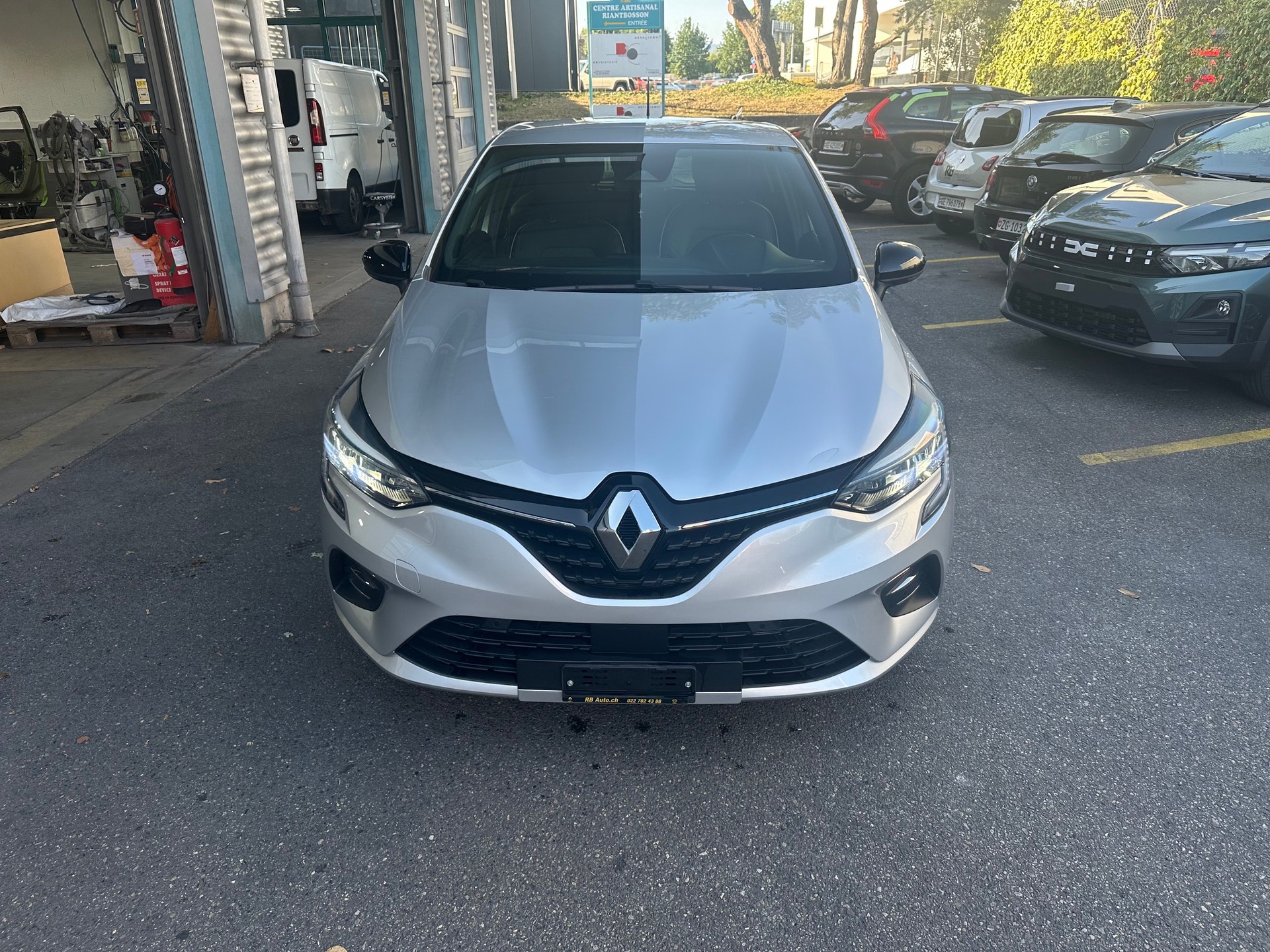 RENAULT Clio 1.6 E-Tech Intens