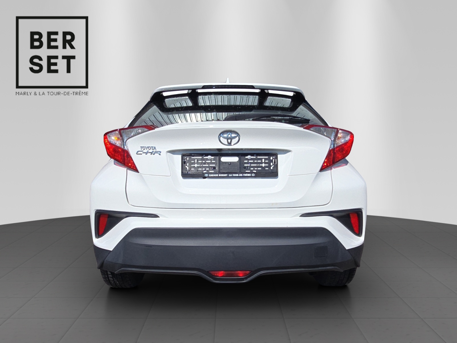 TOYOTA C-HR 1.2 T Comfort-showroom-element-3
