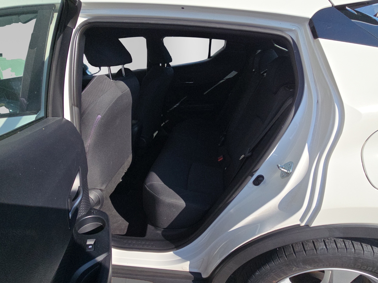 TOYOTA C-HR 1.2 T Comfort-image-9