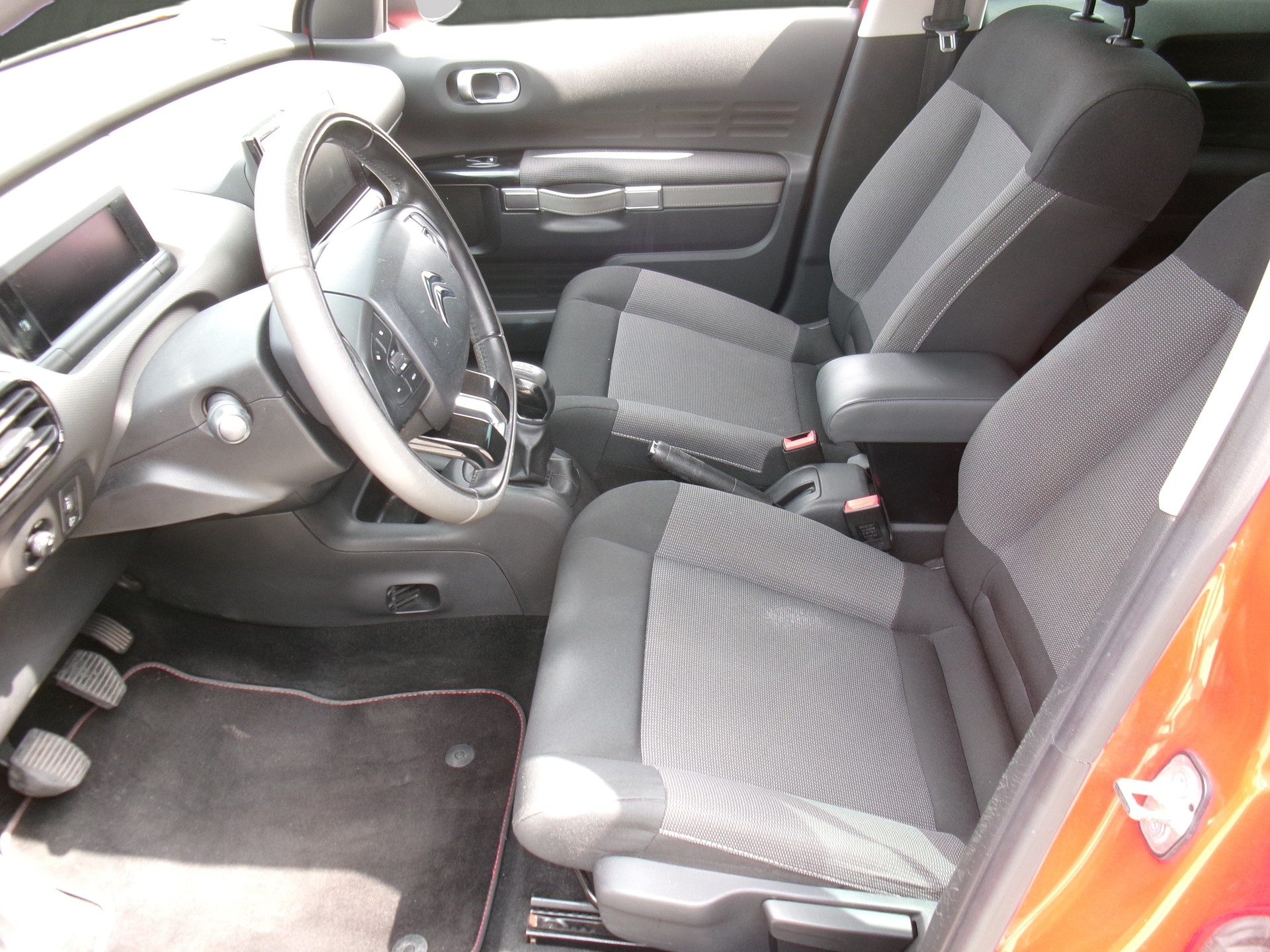 CITROEN C4 Cactus 1.2 e-THP Feel-image-5