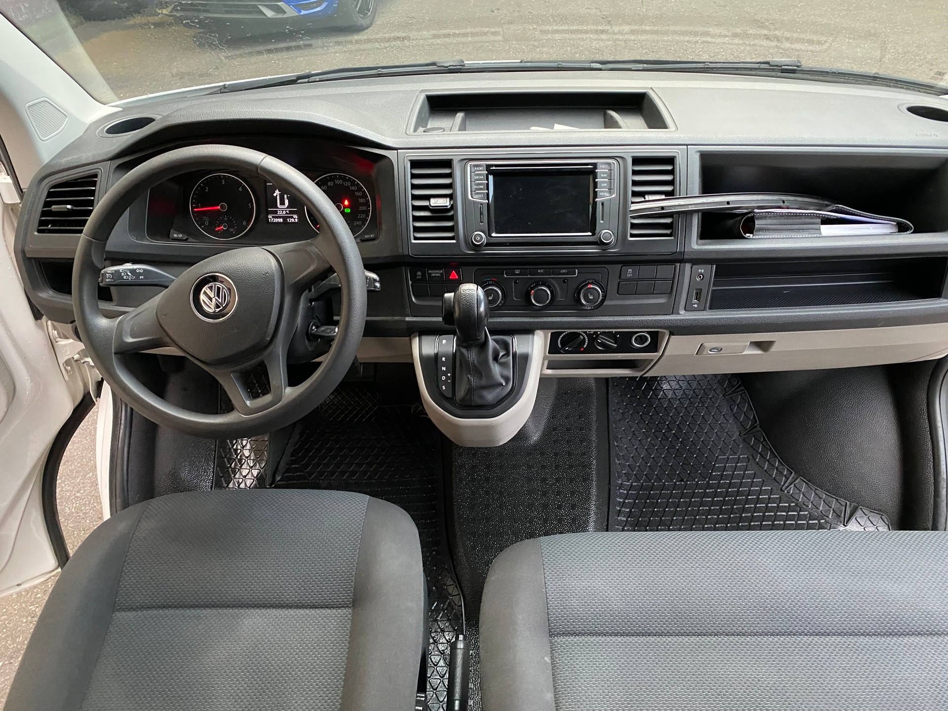 VW T6 2.0 TDI 4Motion DSG-image-3