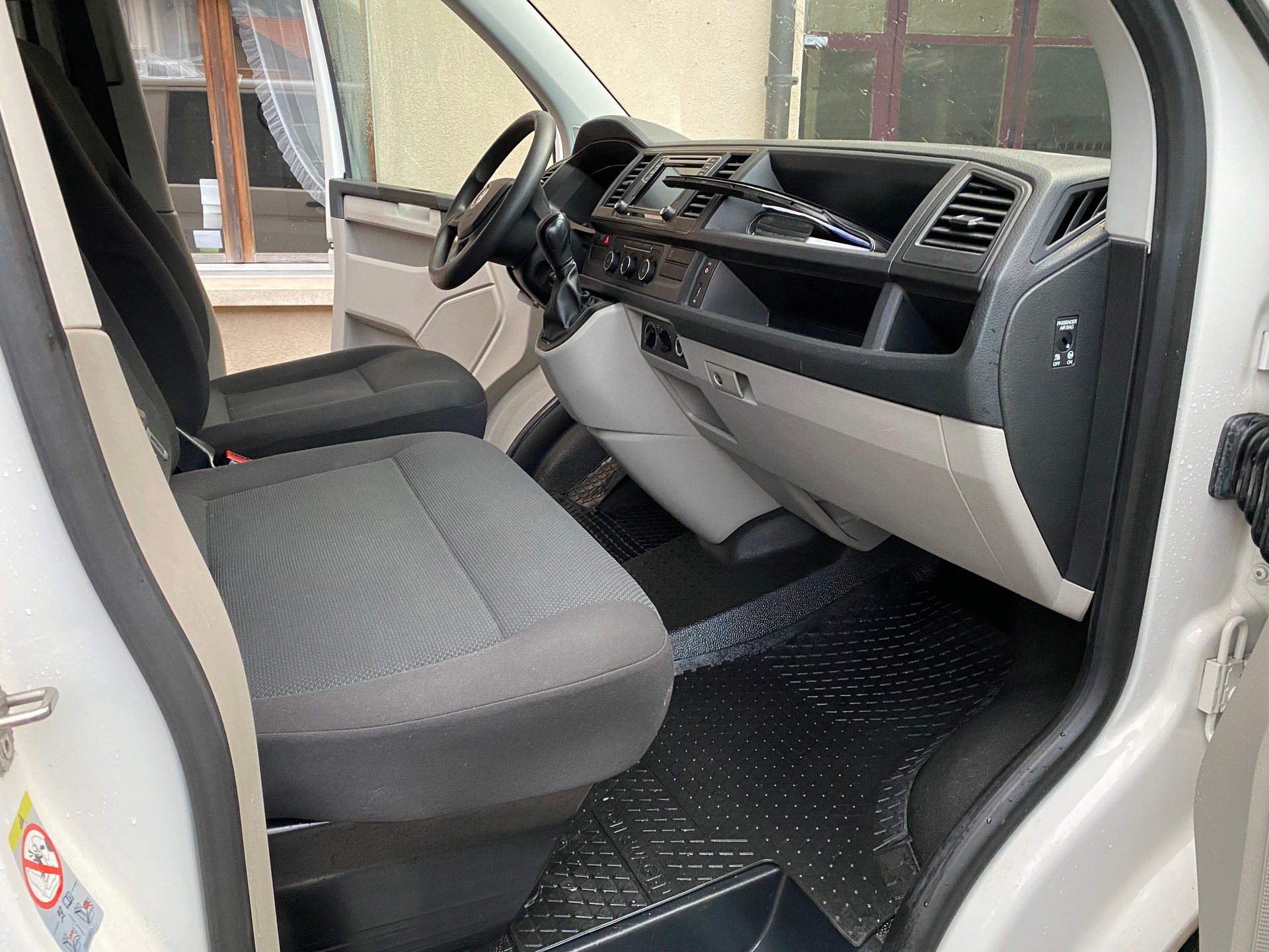 VW T6 2.0 TDI 4Motion DSG-image-5