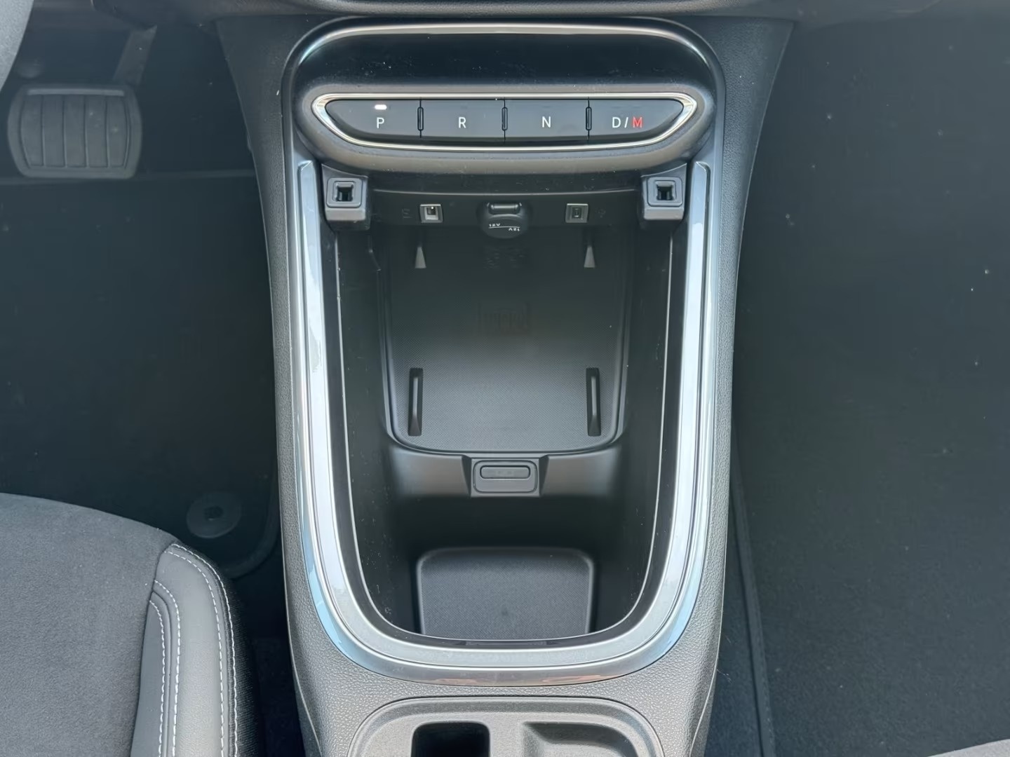 FIAT 600 1.2 Hybrid 145 Sport-image-22