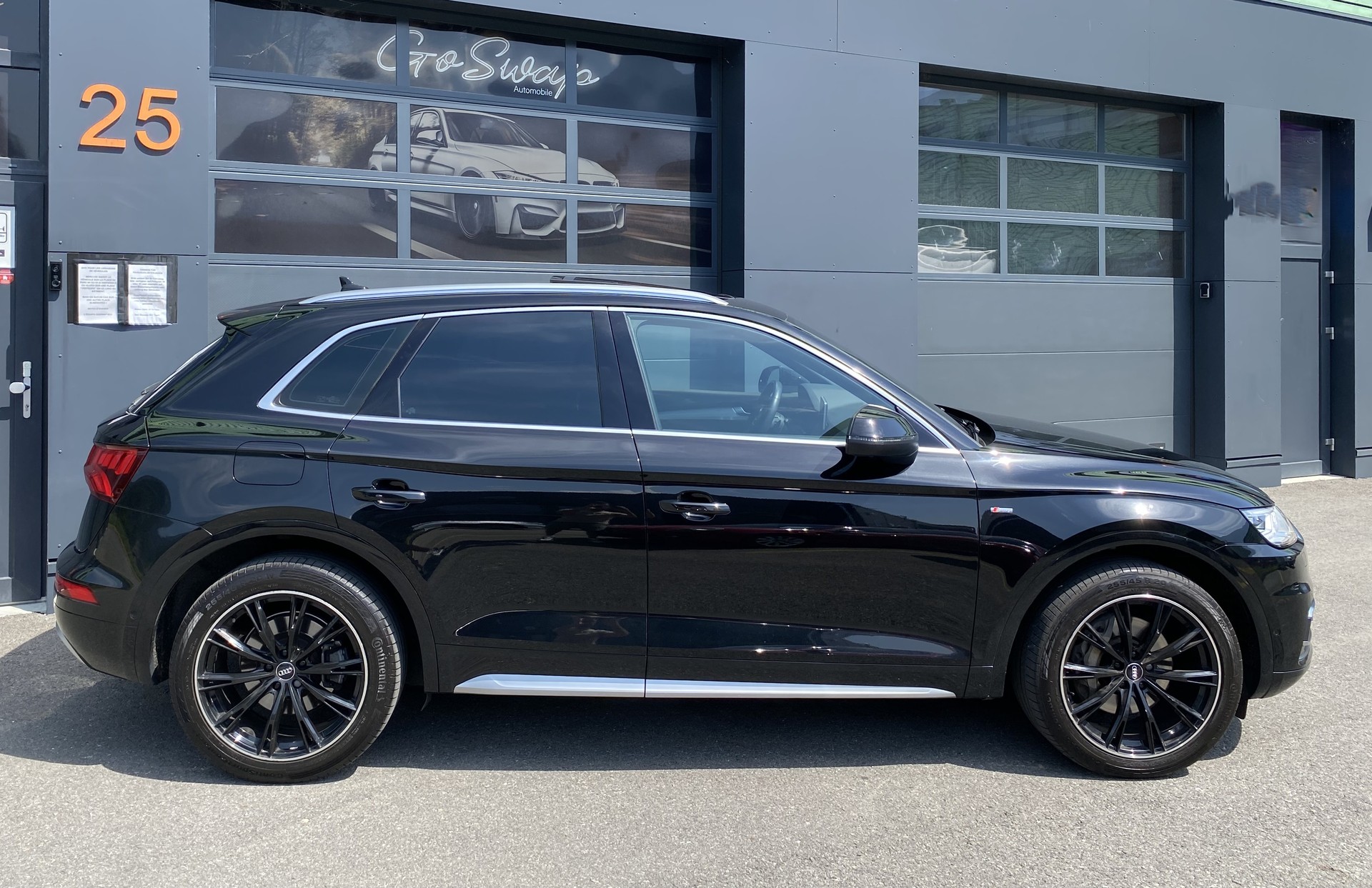 AUDI Q5 3.0 TDI sport quattro tiptronic-showroom-element-2
