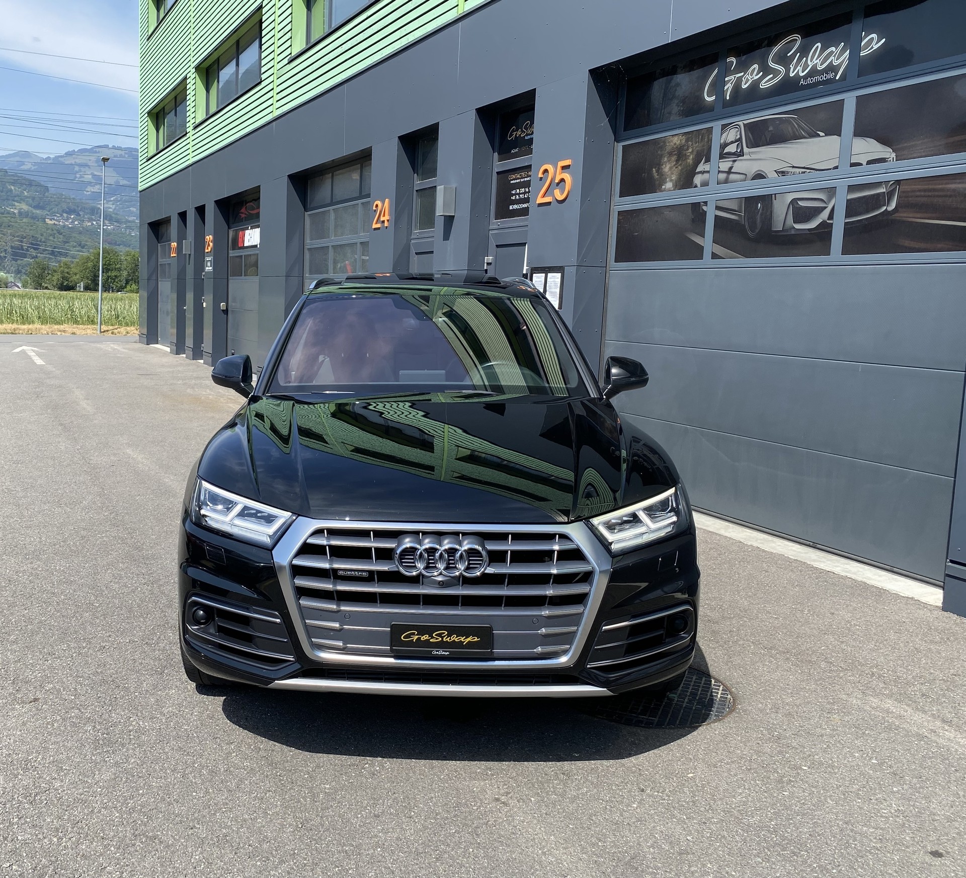 AUDI Q5 3.0 TDI sport quattro tiptronic-showroom-element-1