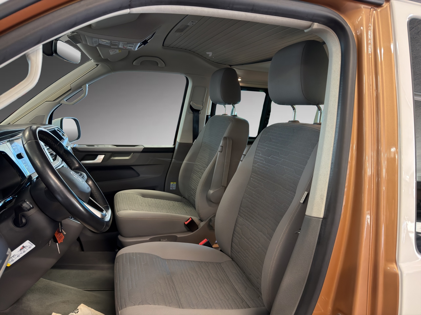 VW T6.1 California 2.0 TDI Ocean Liberty DSG-image-5