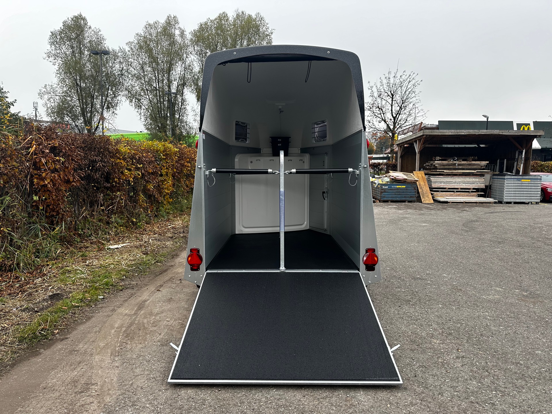 HUMBAUR Equitos Alu 2400-image-16