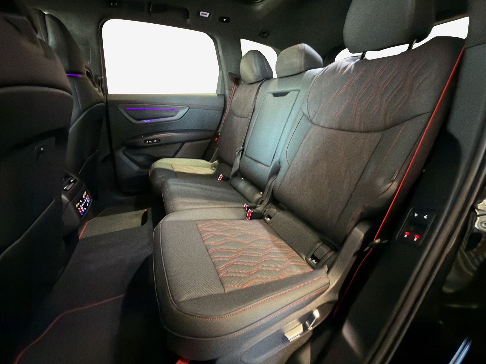 AUDI Q7 SUV TDI quattro 220 kW-image-11