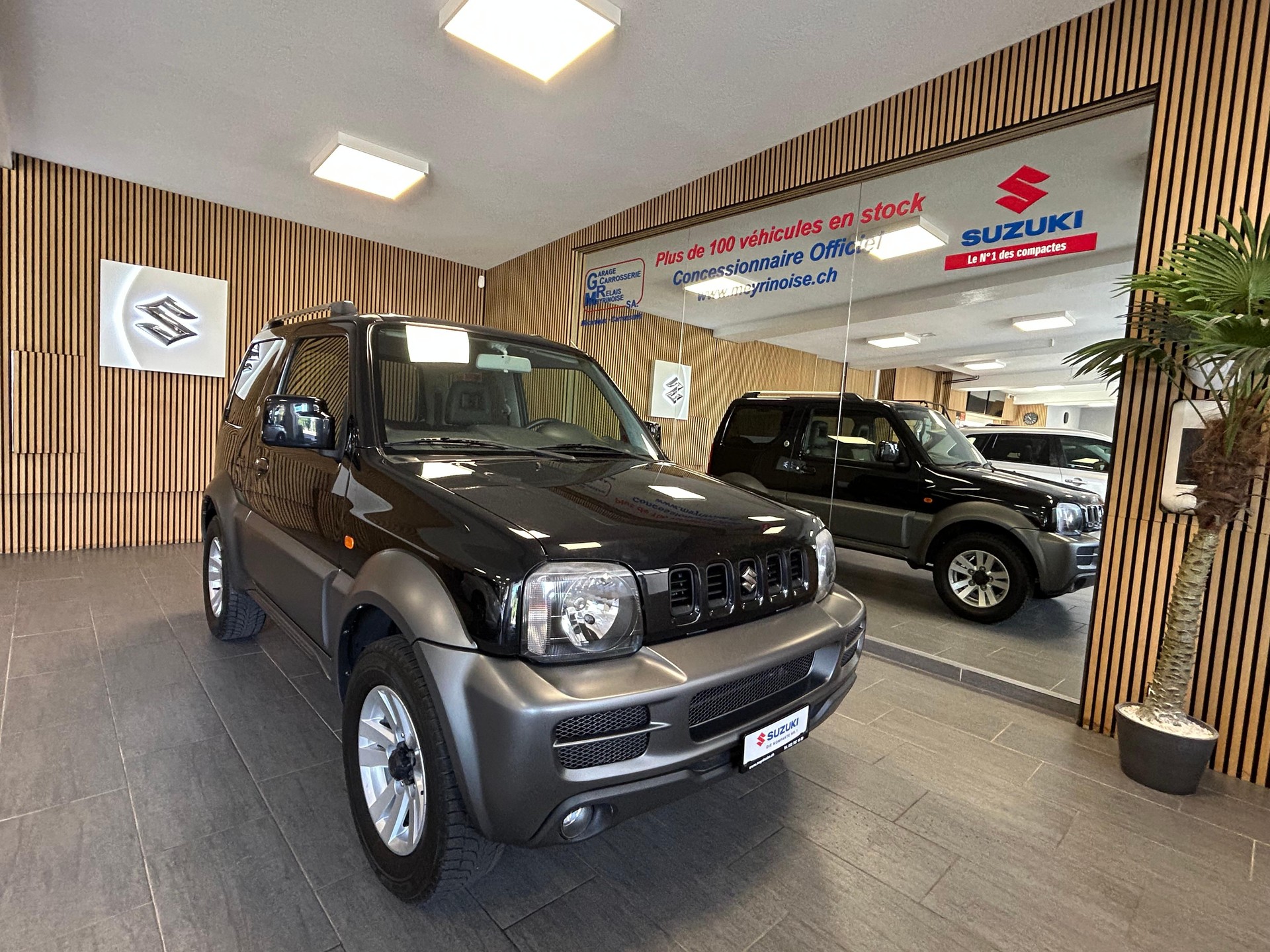 SUZUKI Jimny Wagon 1.3 4WD GL Top Indigo Automatique 4 Places/4Platz-showroom-element-1