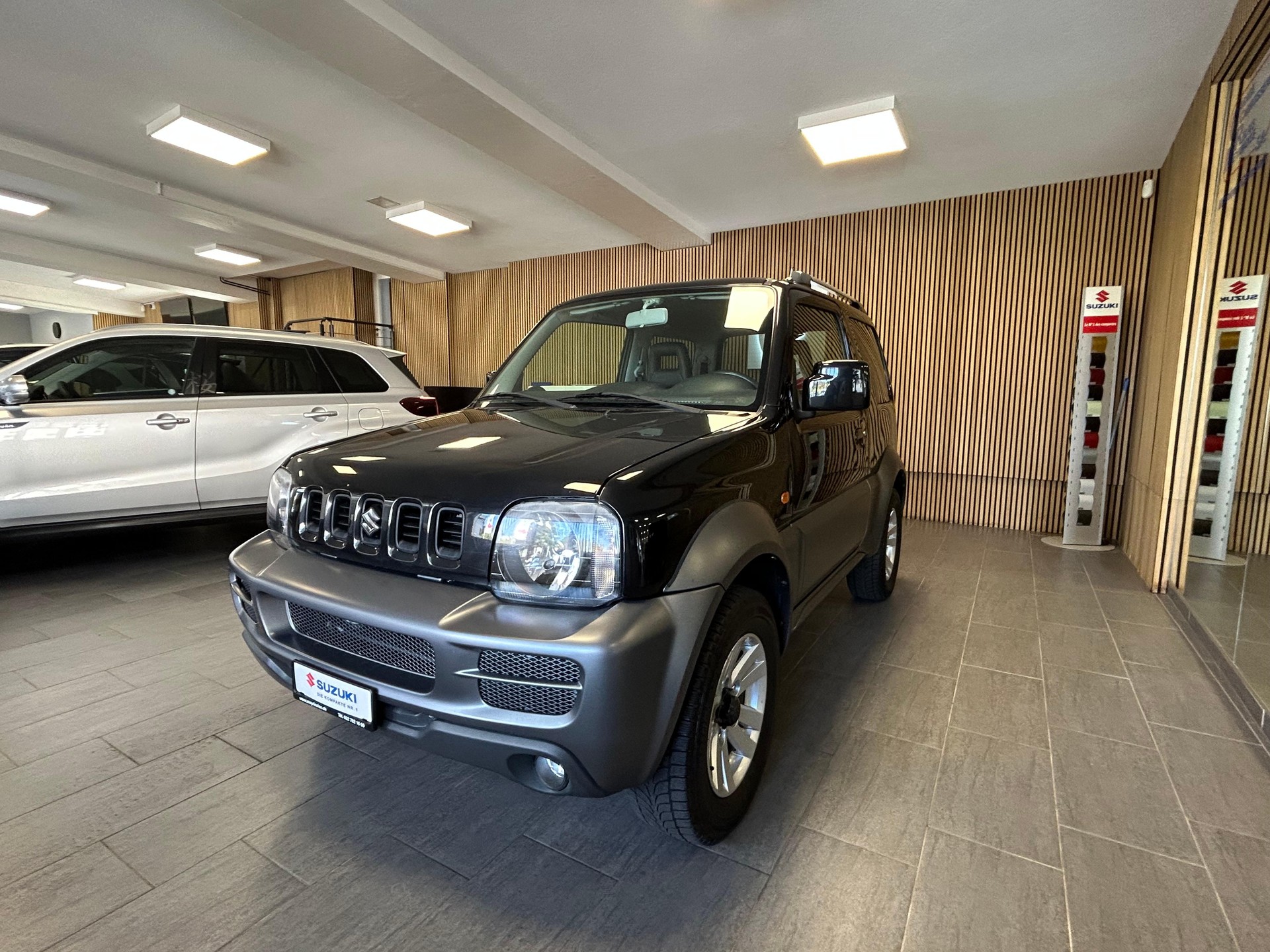 SUZUKI Jimny Wagon 1.3 4WD GL Top Indigo Automatique 4 Places/4Platz-showroom-element-3