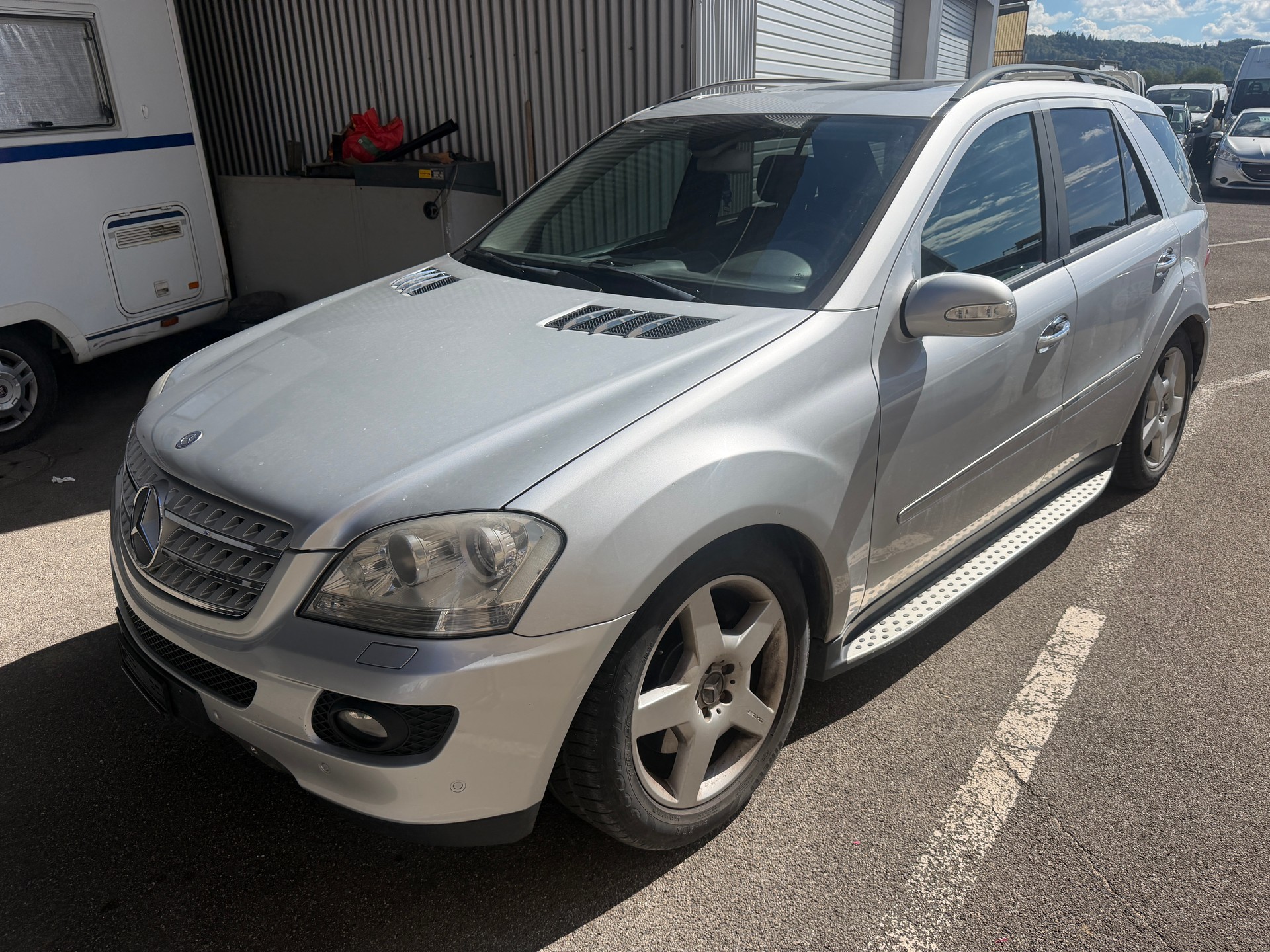 MERCEDES-BENZ ML 500 4Matic 7G-Tronic