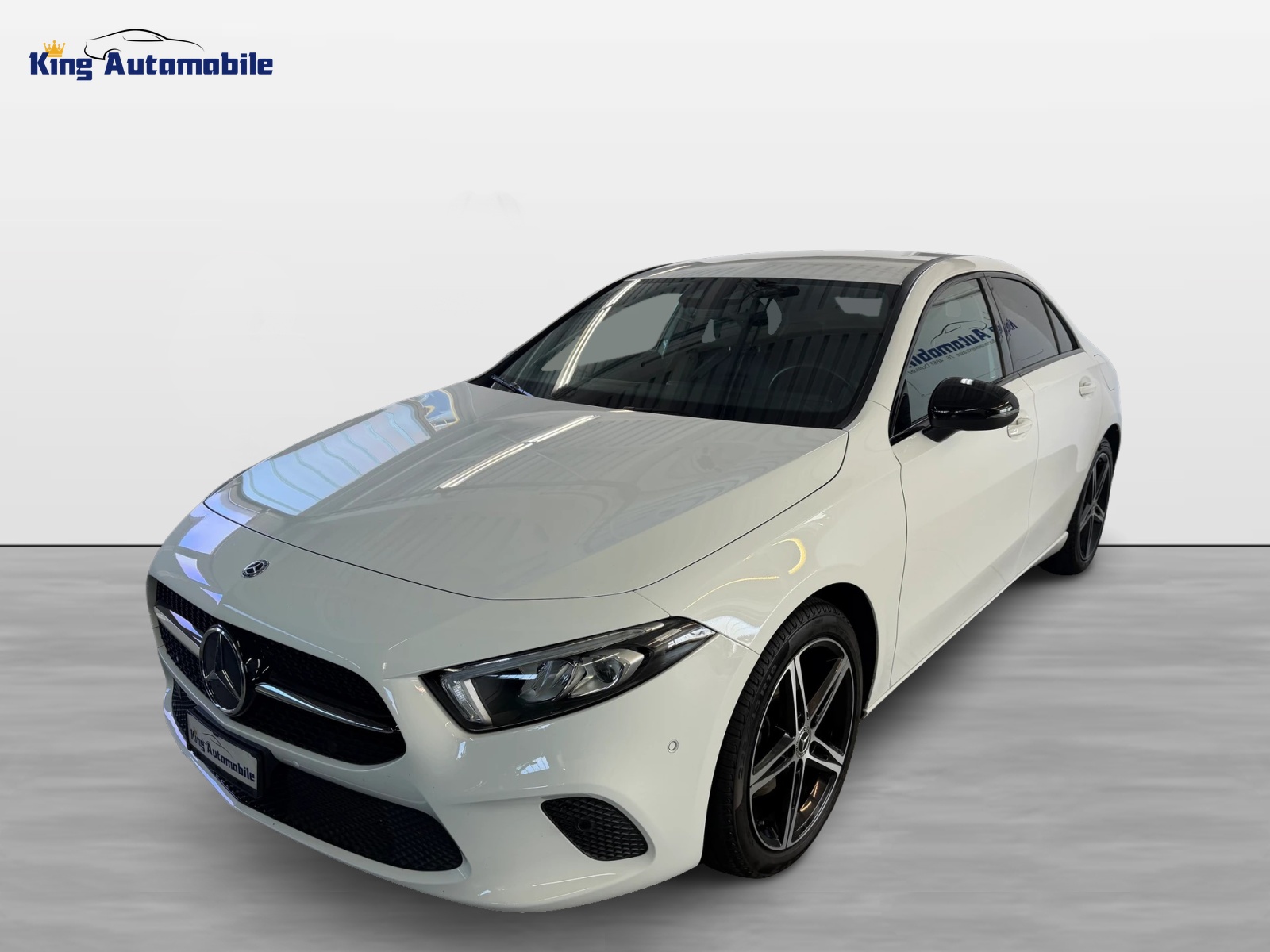 MERCEDES-BENZ A 200 Progressive 7G-DCT | Limousine | Frisch MFK | Ab Service | Navi | RF-Kamera-showroom-element-1