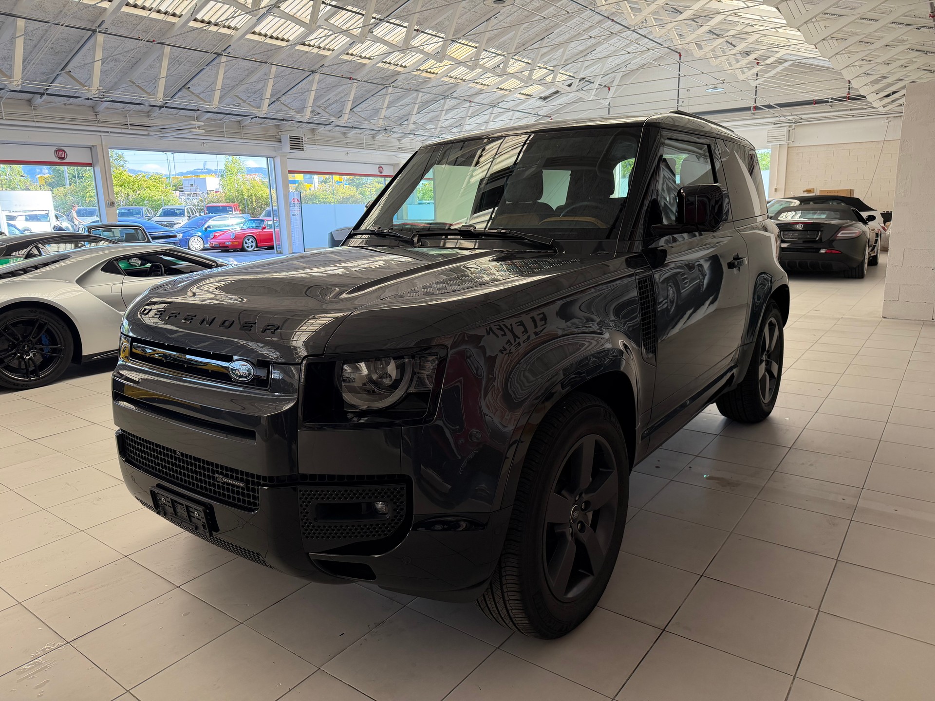 LAND ROVER Defender 90 P400 I6 HSE 3.0 AT8 XDynamic-showroom-element-2