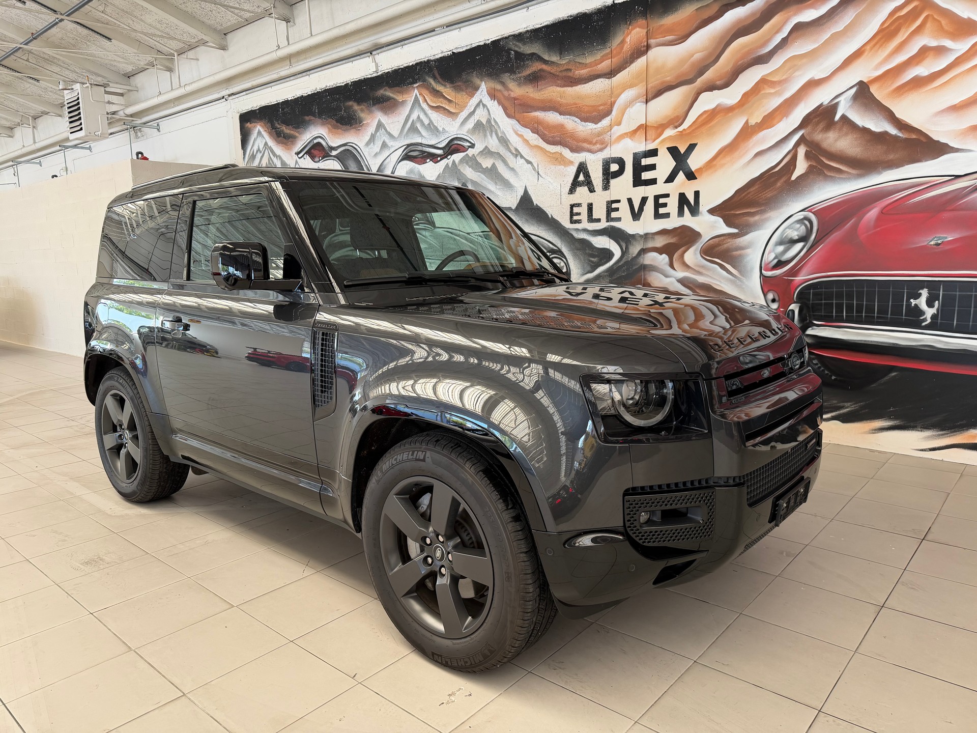 LAND ROVER Defender 90 P400 I6 HSE 3.0 AT8 XDynamic-showroom-element-1