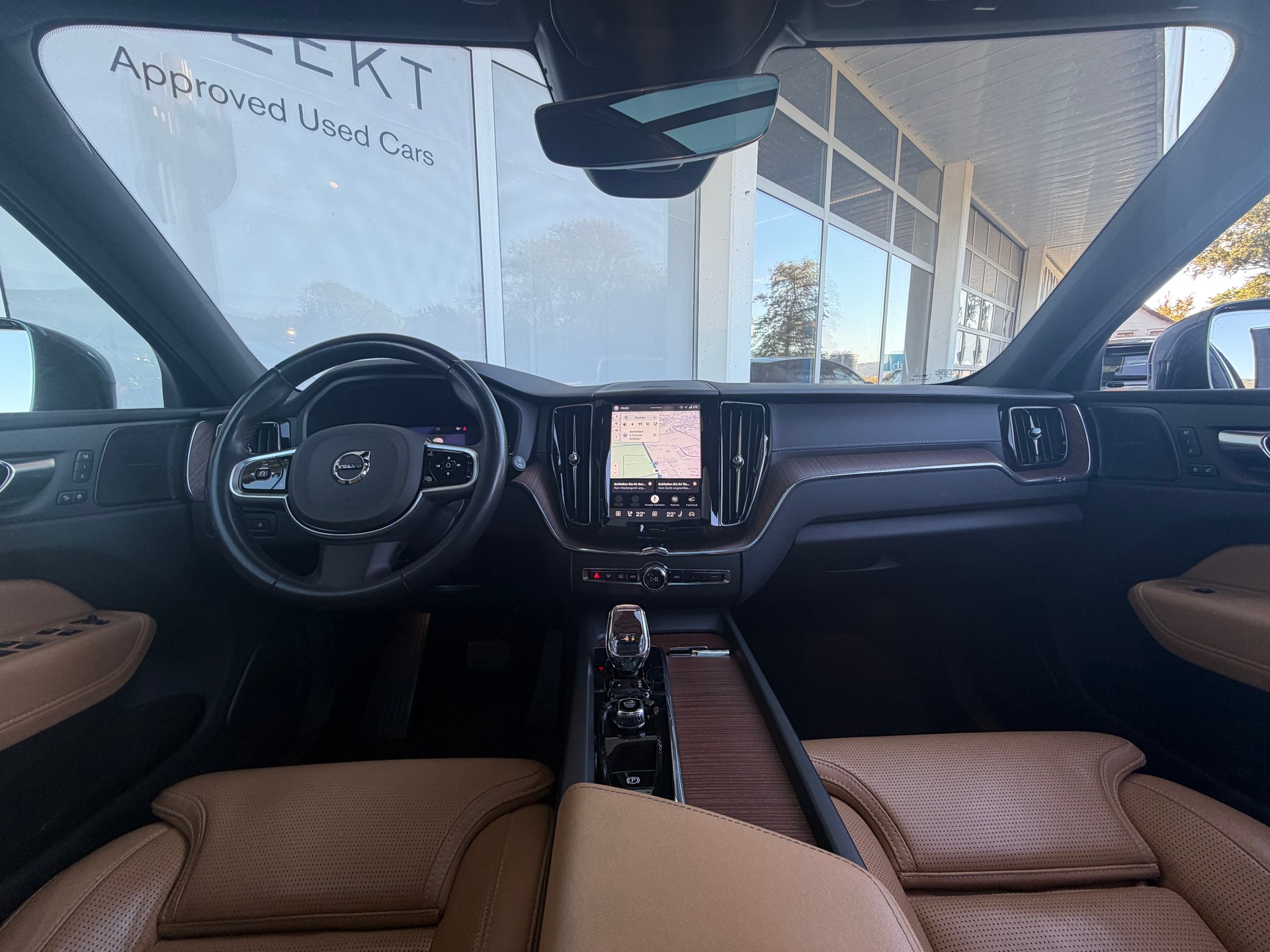VOLVO XC60 T6 eAWD Ultimate Bright Geartronic-image-7
