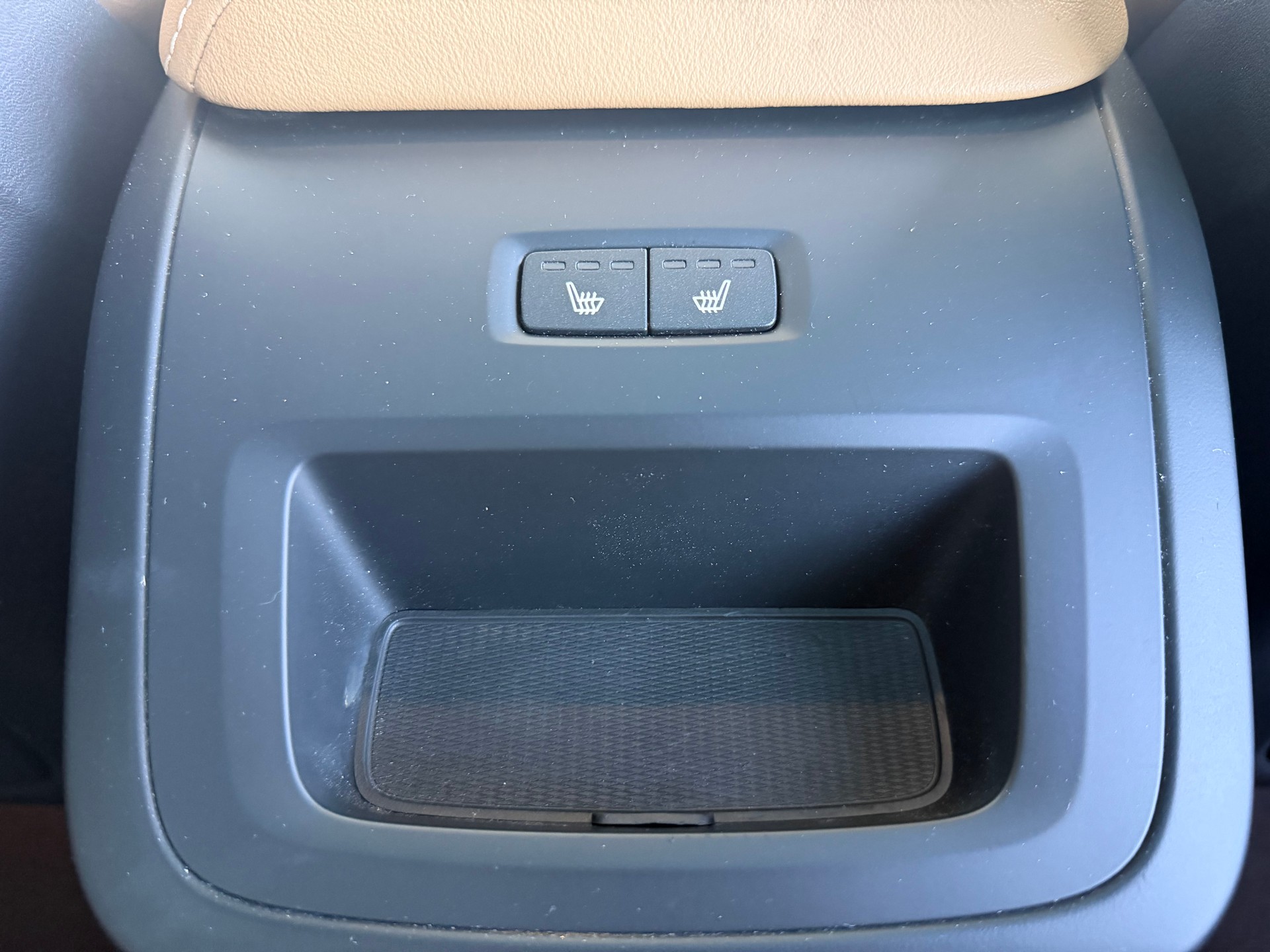 VOLVO XC60 T6 eAWD Ultimate Bright Geartronic-image-5