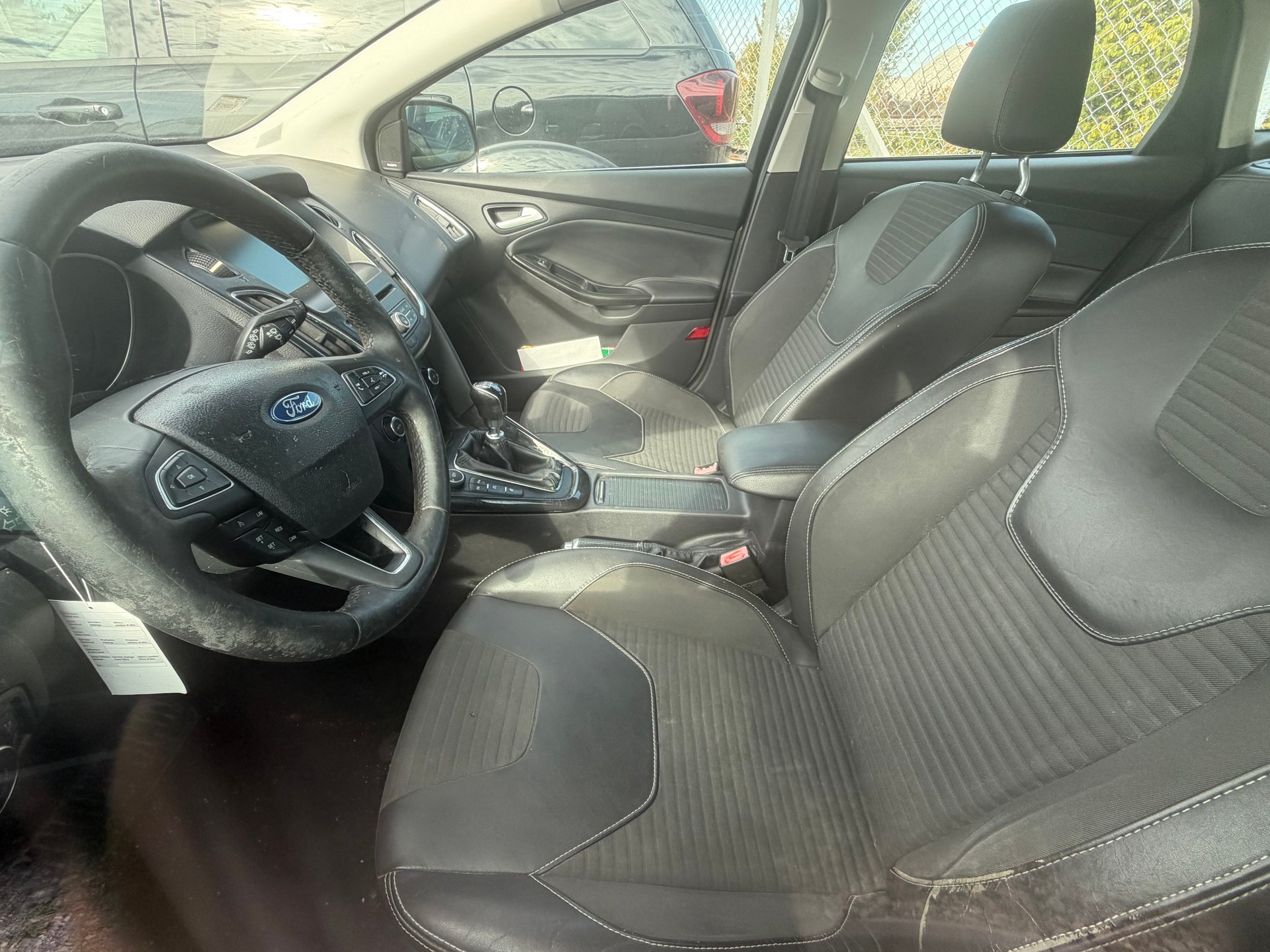 FORD Focus 1.0 SCTi Business-image-10