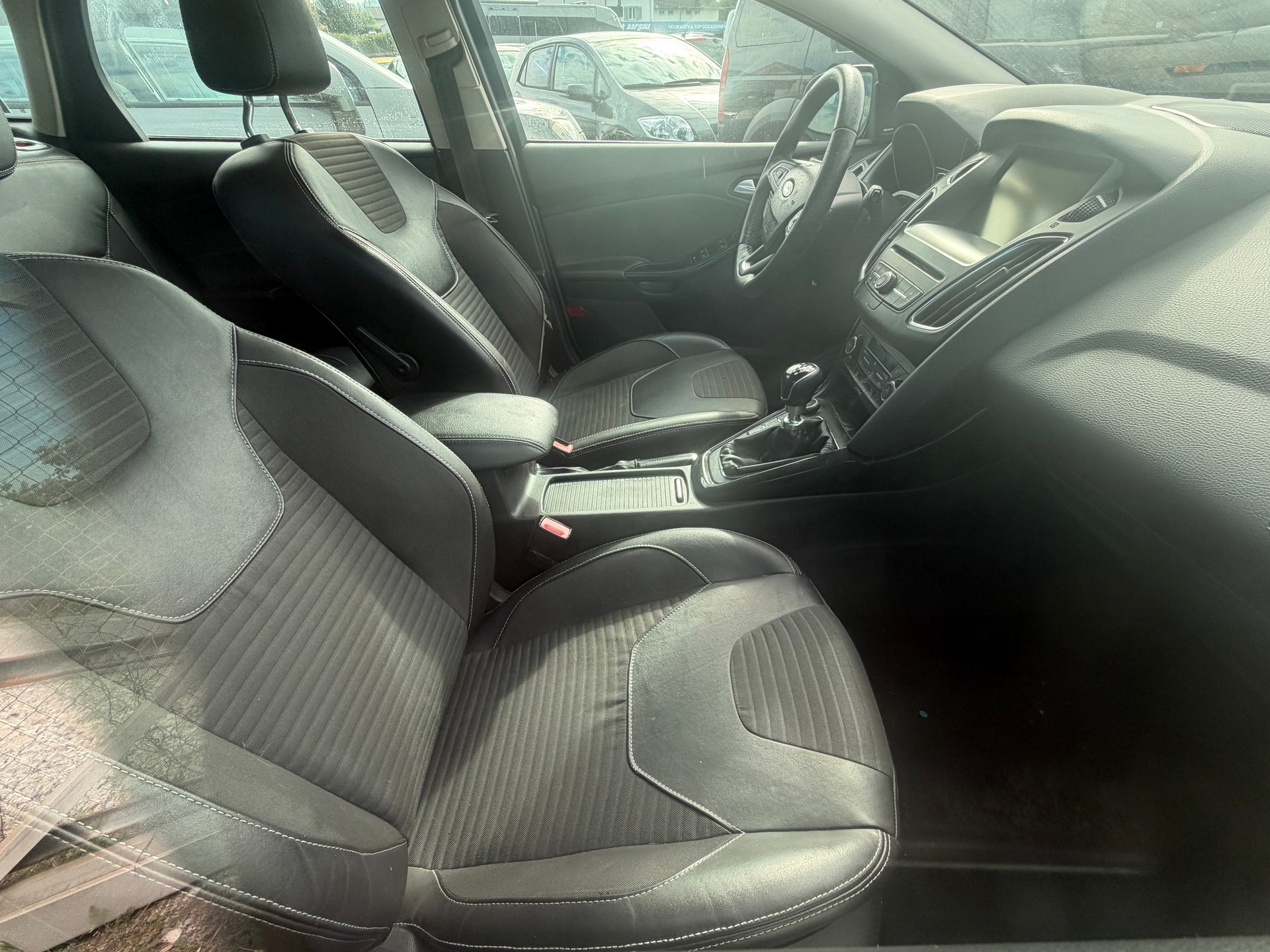 FORD Focus 1.0 SCTi Business-image-9