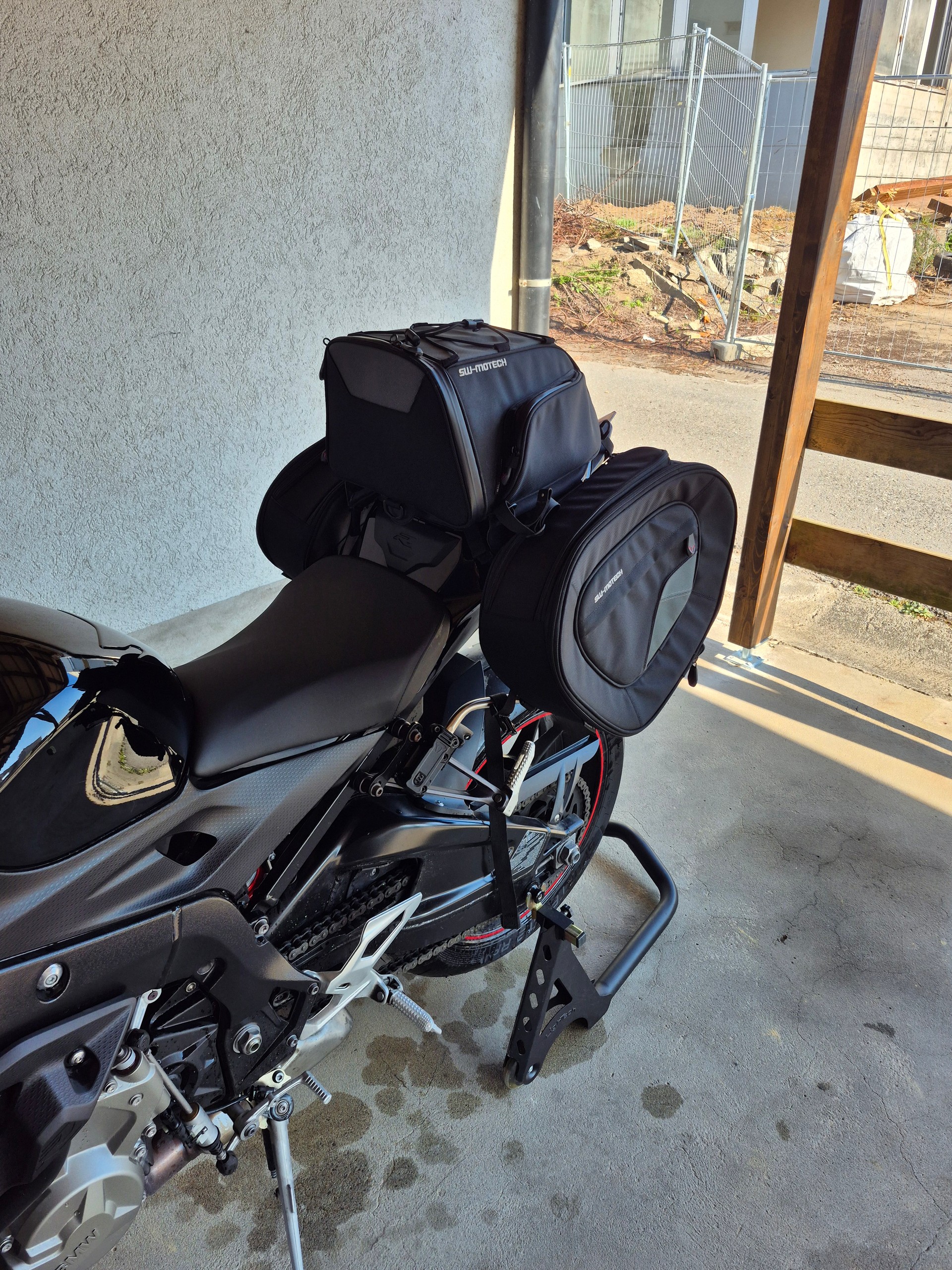 BMW S 1000 R ABS-image-5