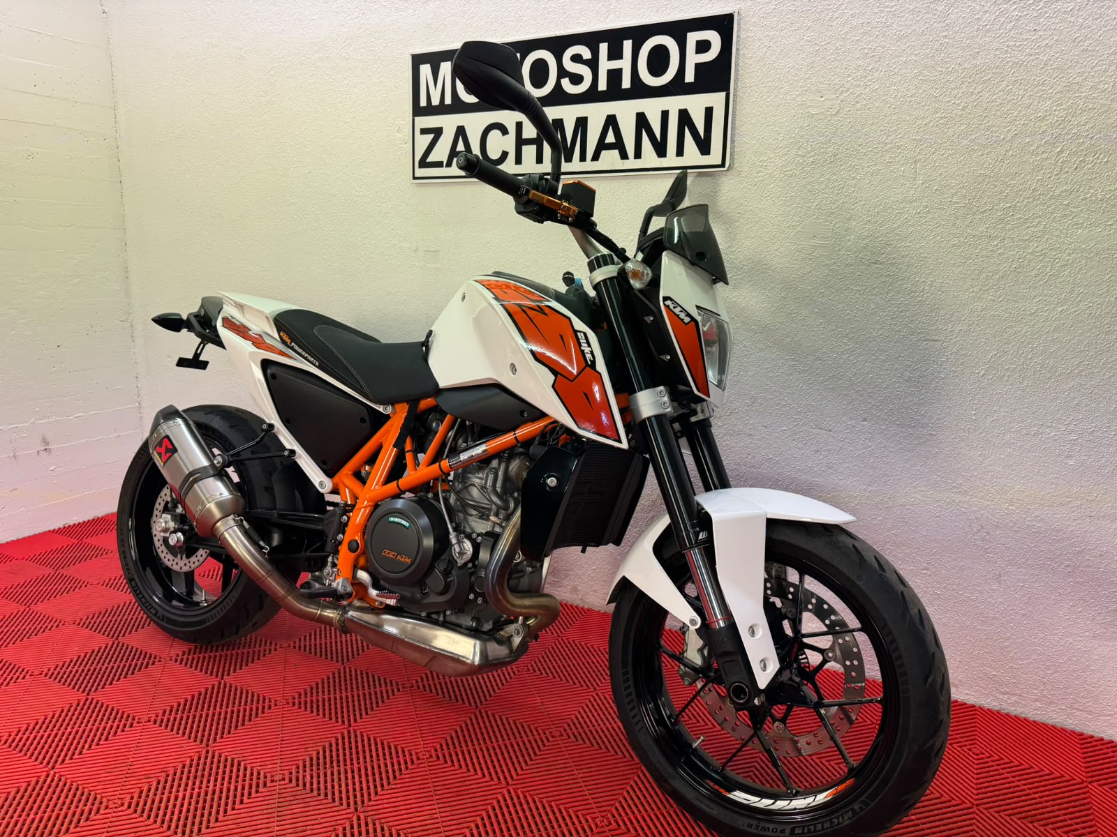 KTM 690 Duke ABS-image-11