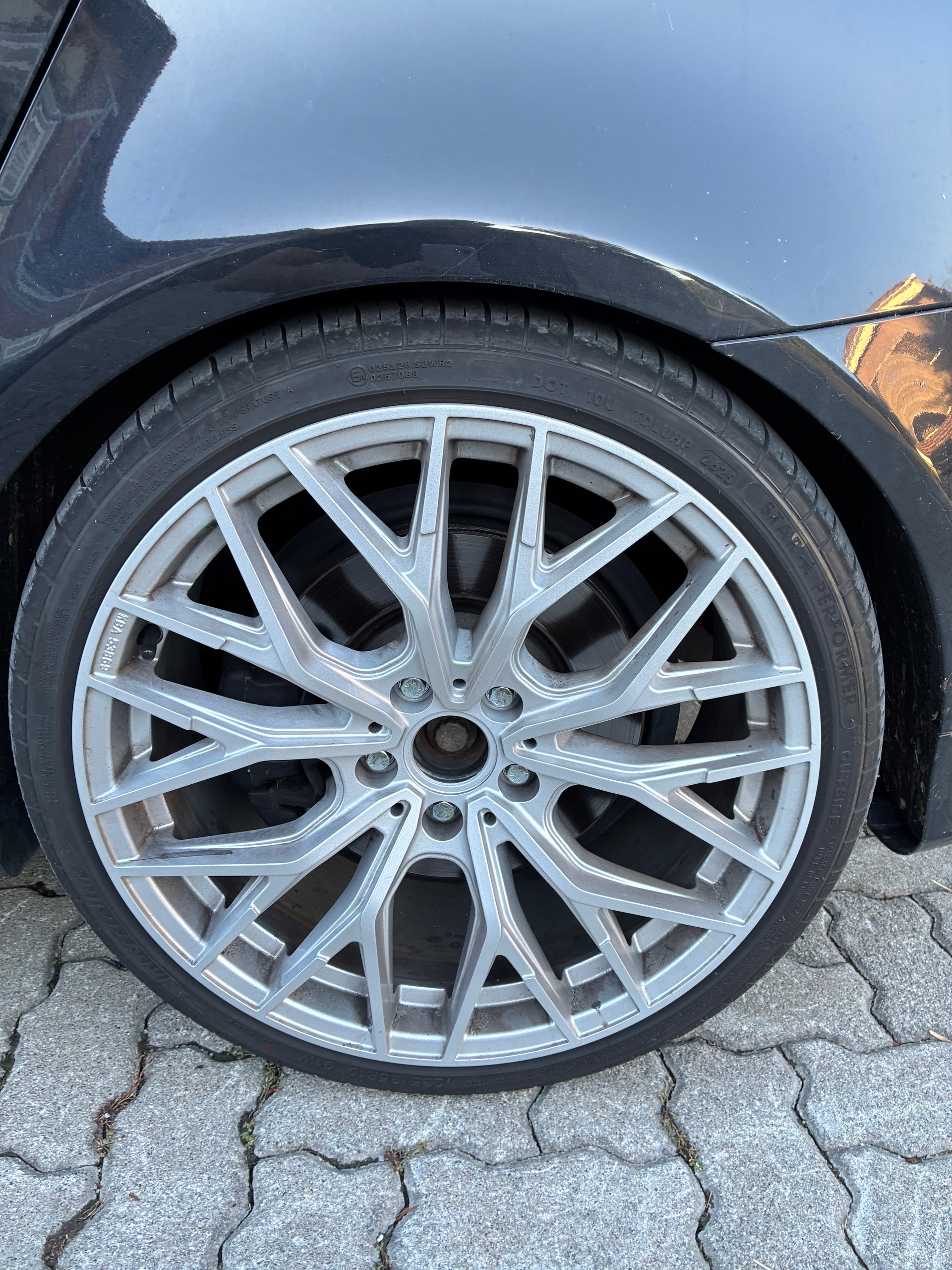 AUDI 2.0 T FSI quattro S-Tronic-image-1