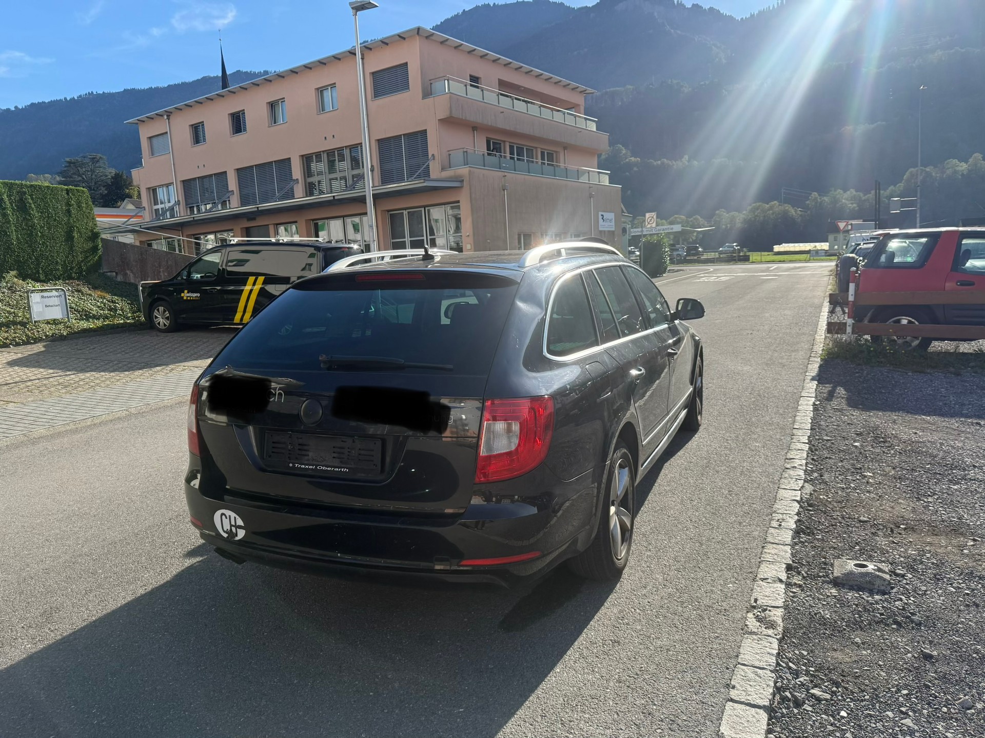 SKODA Superb Combi 2.0 TDi Ambition DSG-showroom-element-2