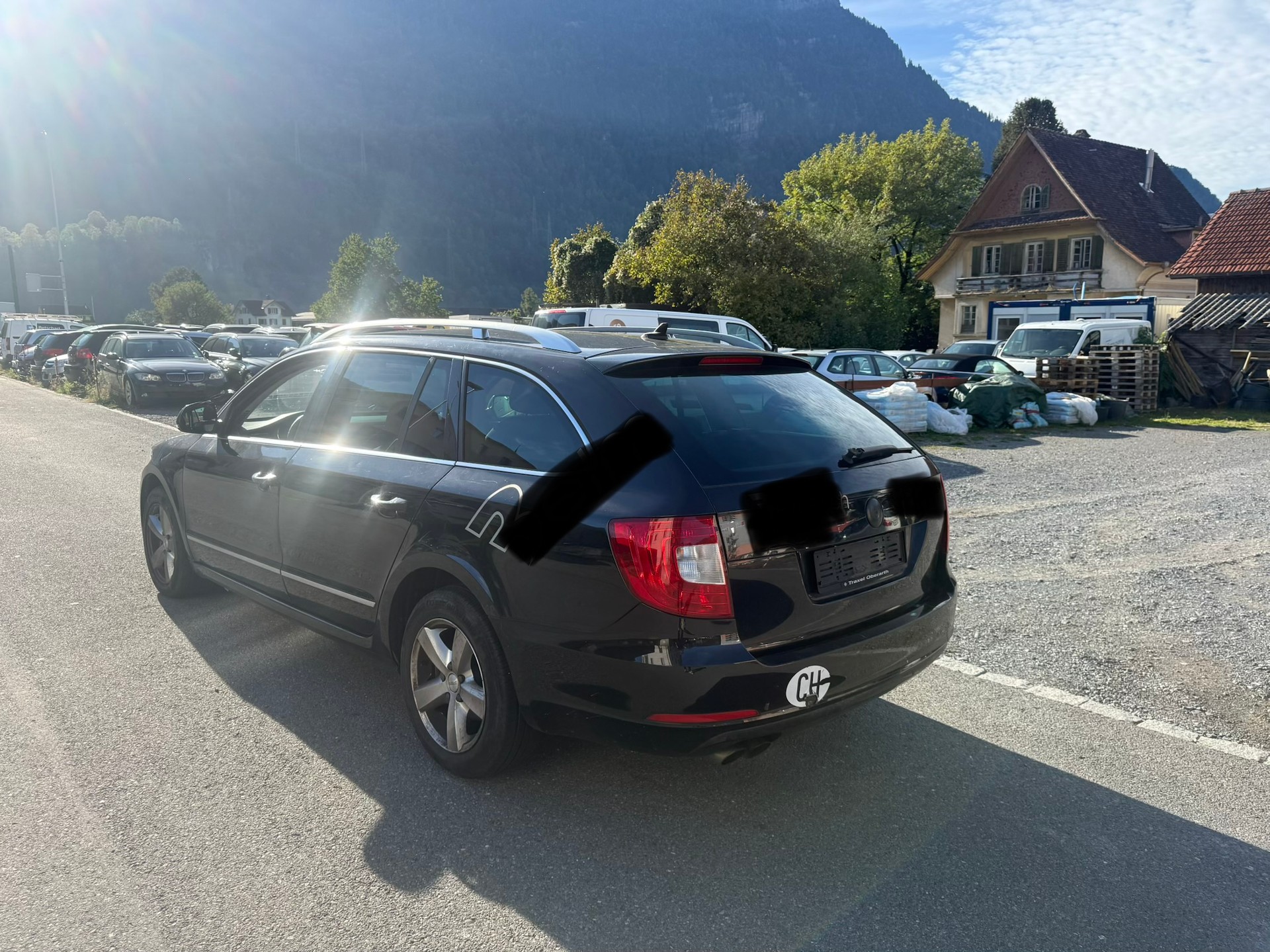 SKODA Superb Combi 2.0 TDi Ambition DSG-showroom-element-3