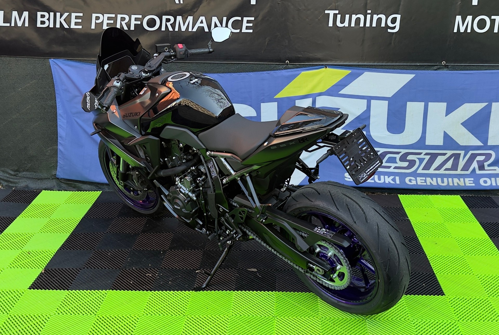 SUZUKI GSX-R 8-image-1