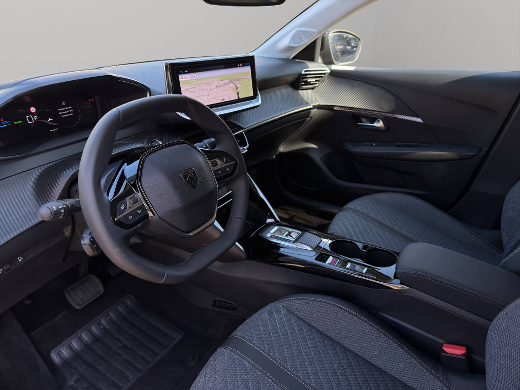 PEUGEOT 208 e-Allure-image-4