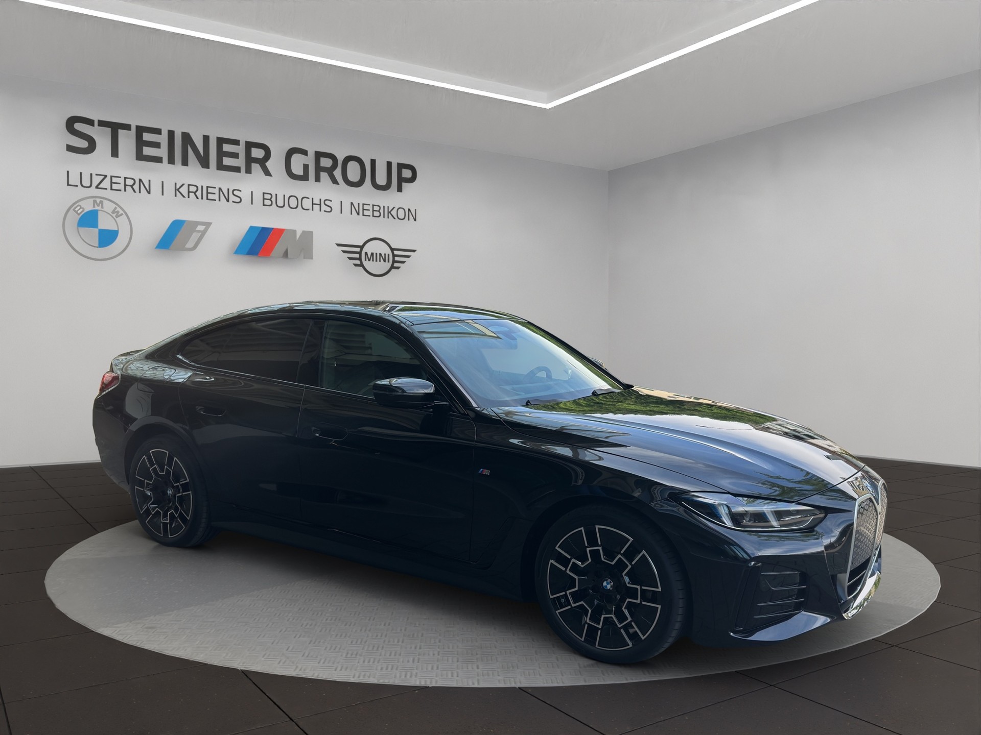 BMW i4 xDrive 40 Edition Sport-showroom-element-2