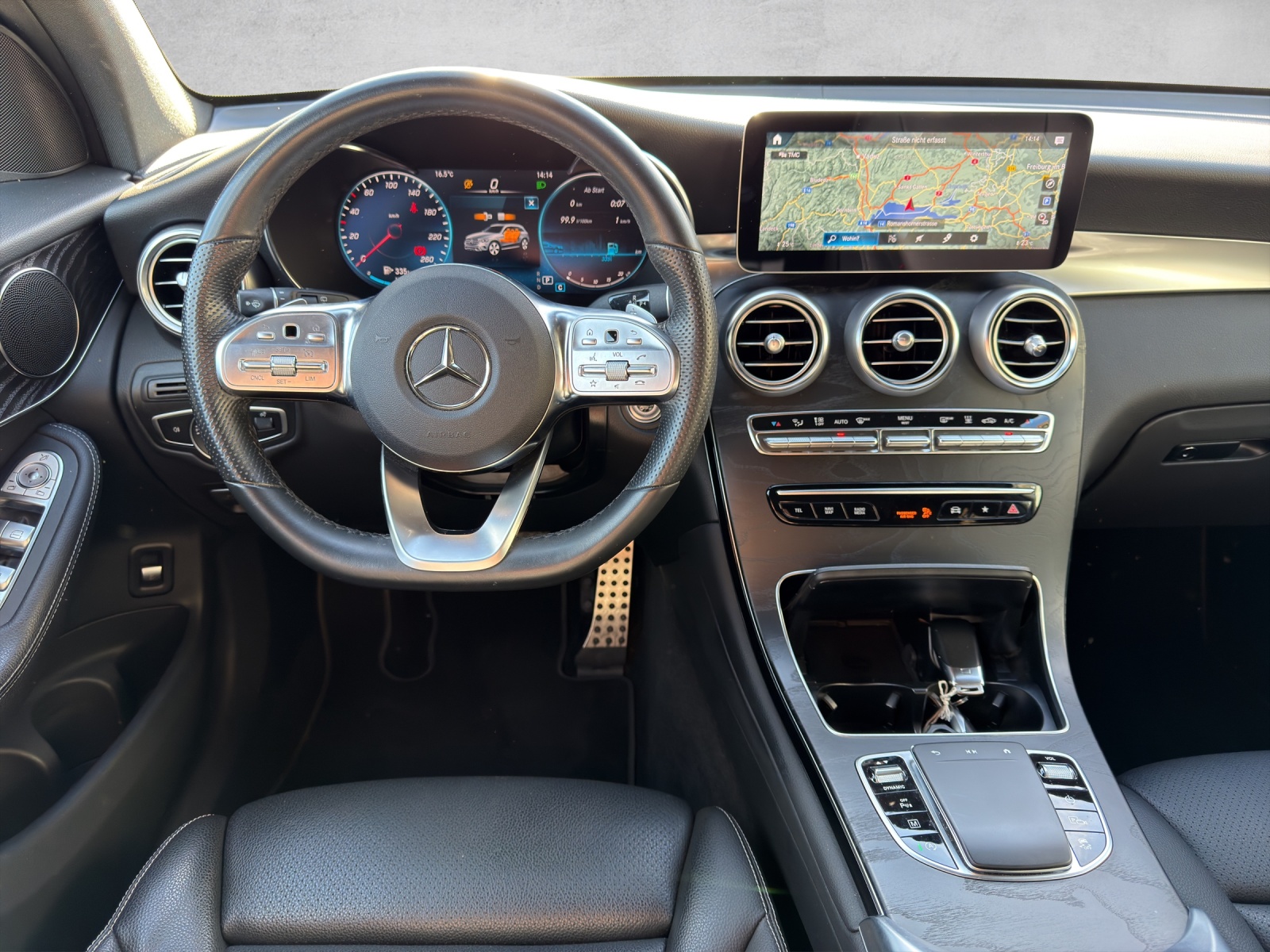 MERCEDES-BENZ GLC 300 d AMG Line 4Matic 9G-Tronic-image-8