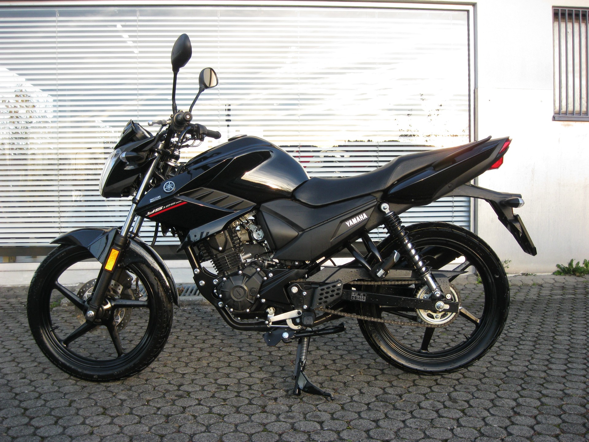 YAMAHA YS125