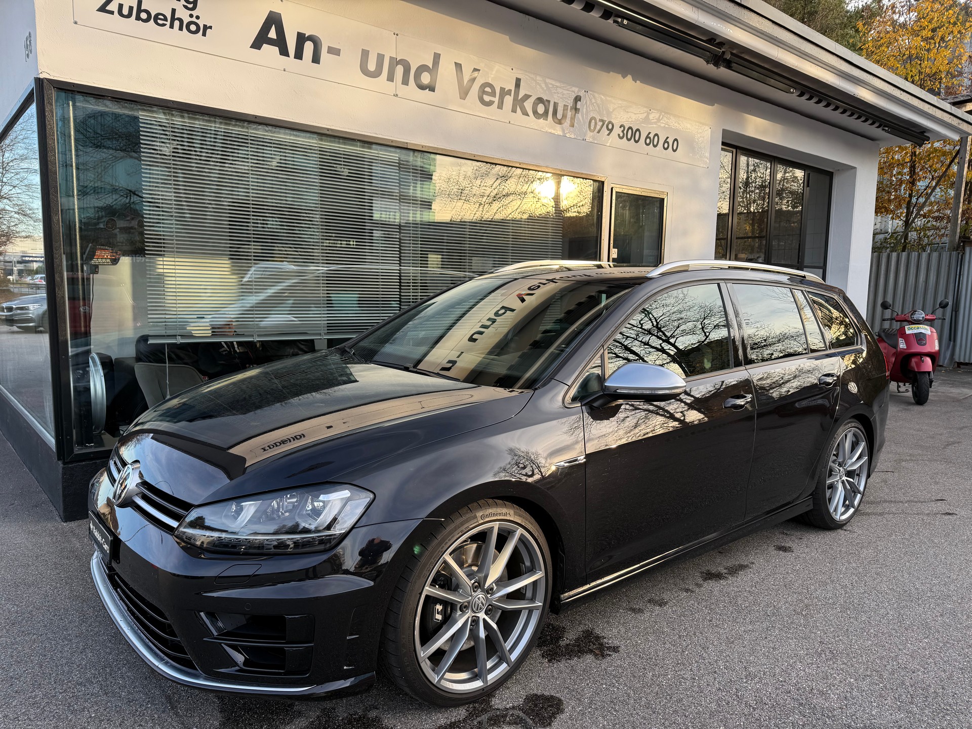 VW Golf Variant 2.0 TSI R 4 Motion DSG
