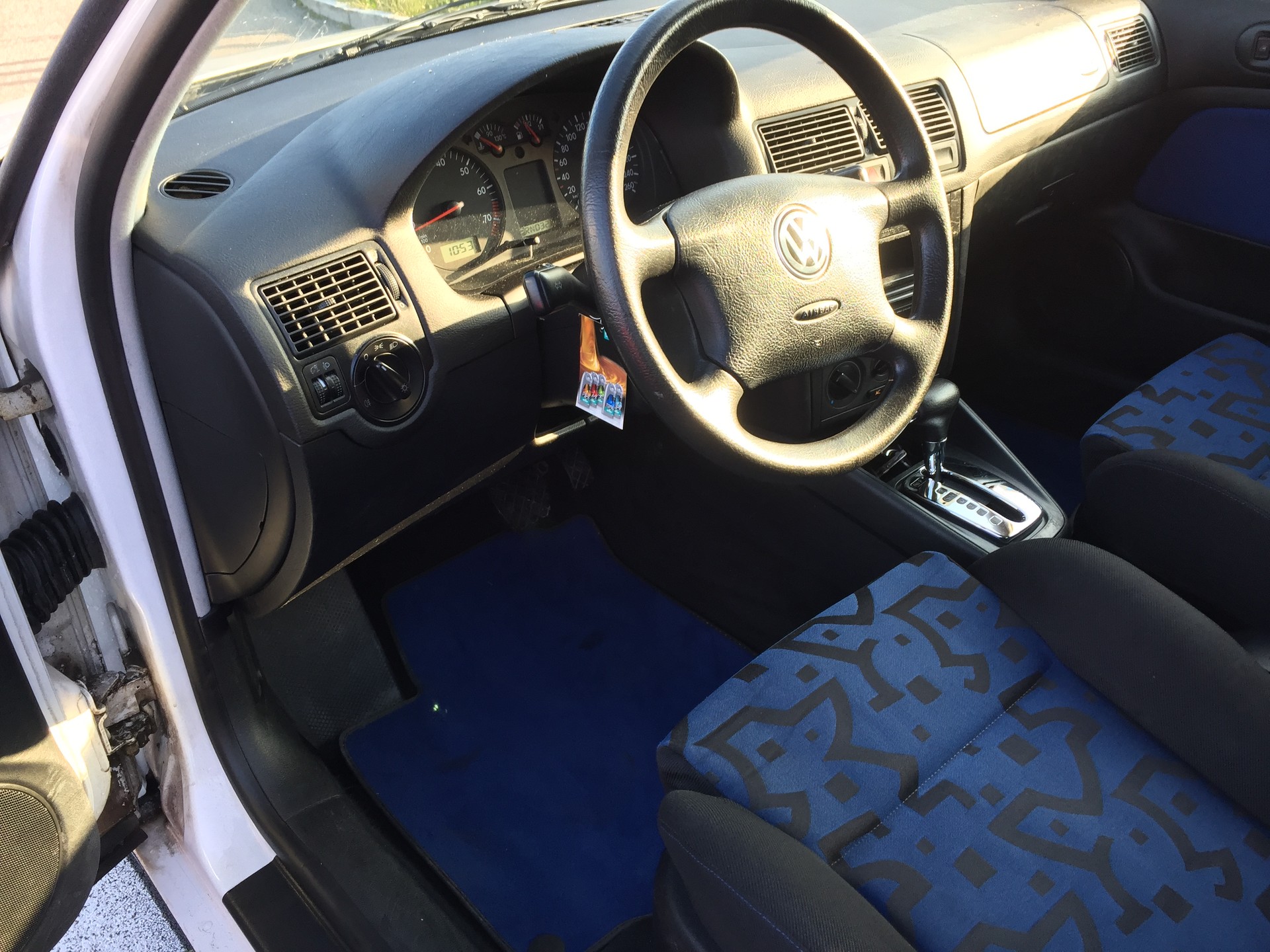 VW Golf 1.6 Comfortline-image-11