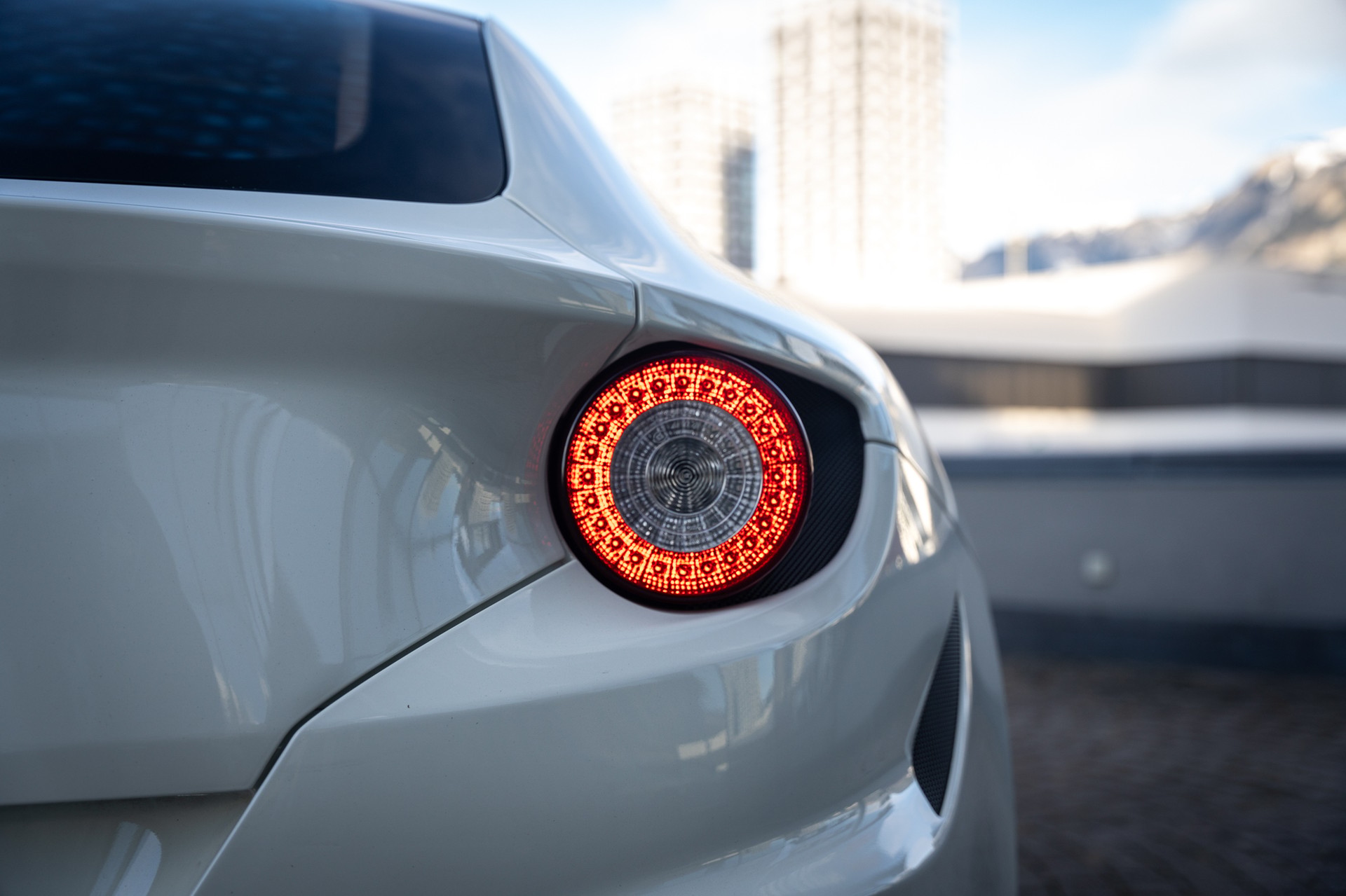 FERRARI FF-image-6