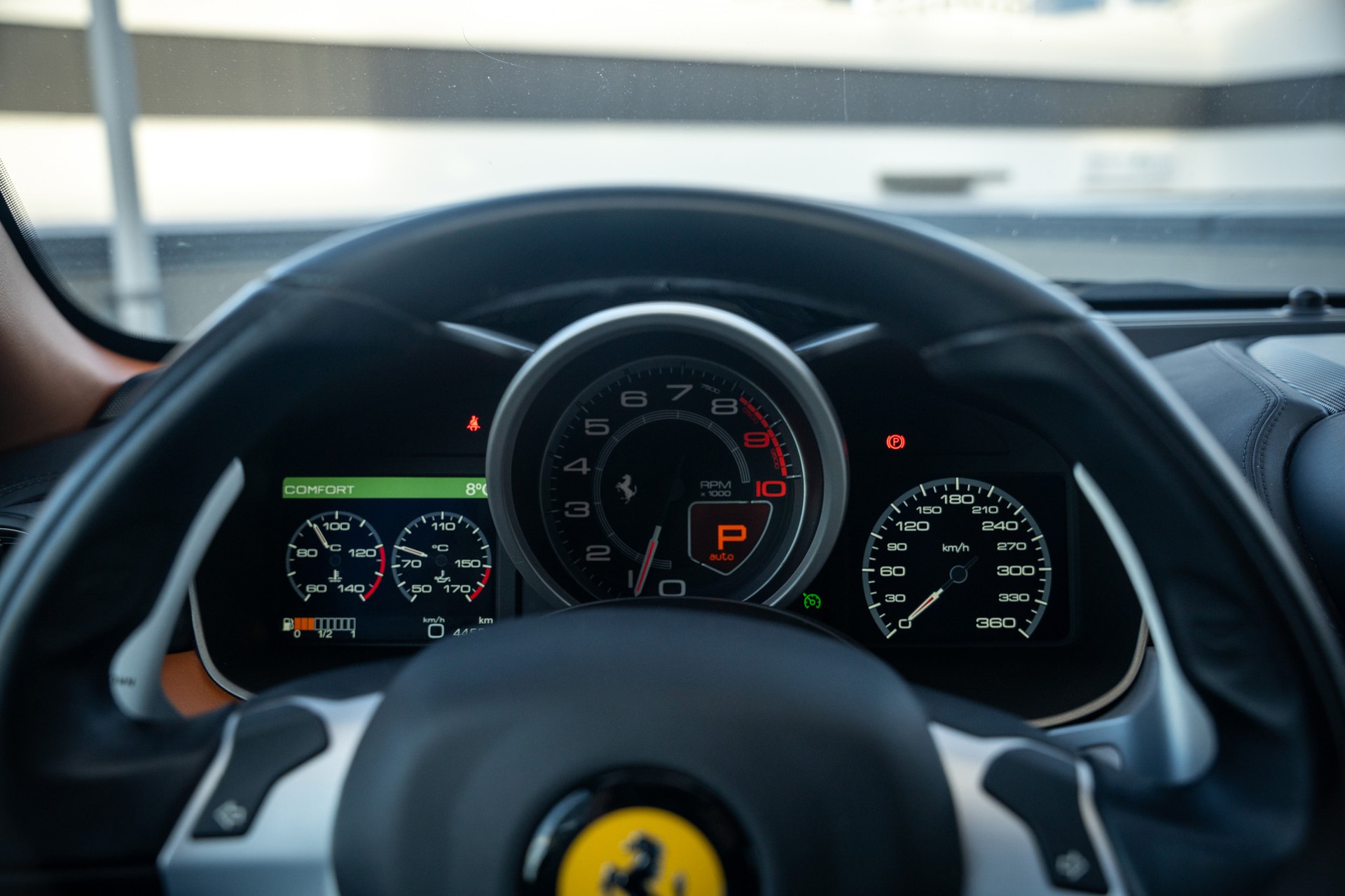 FERRARI FF-image-15