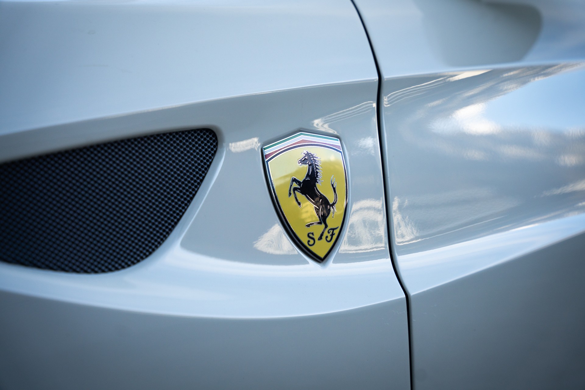 FERRARI FF-image-8