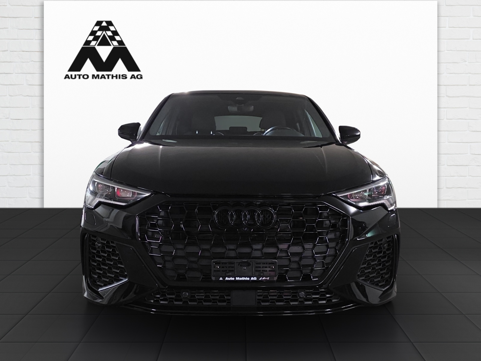 AUDI RS Q3 Sportback quattro S tronic-showroom-element-1