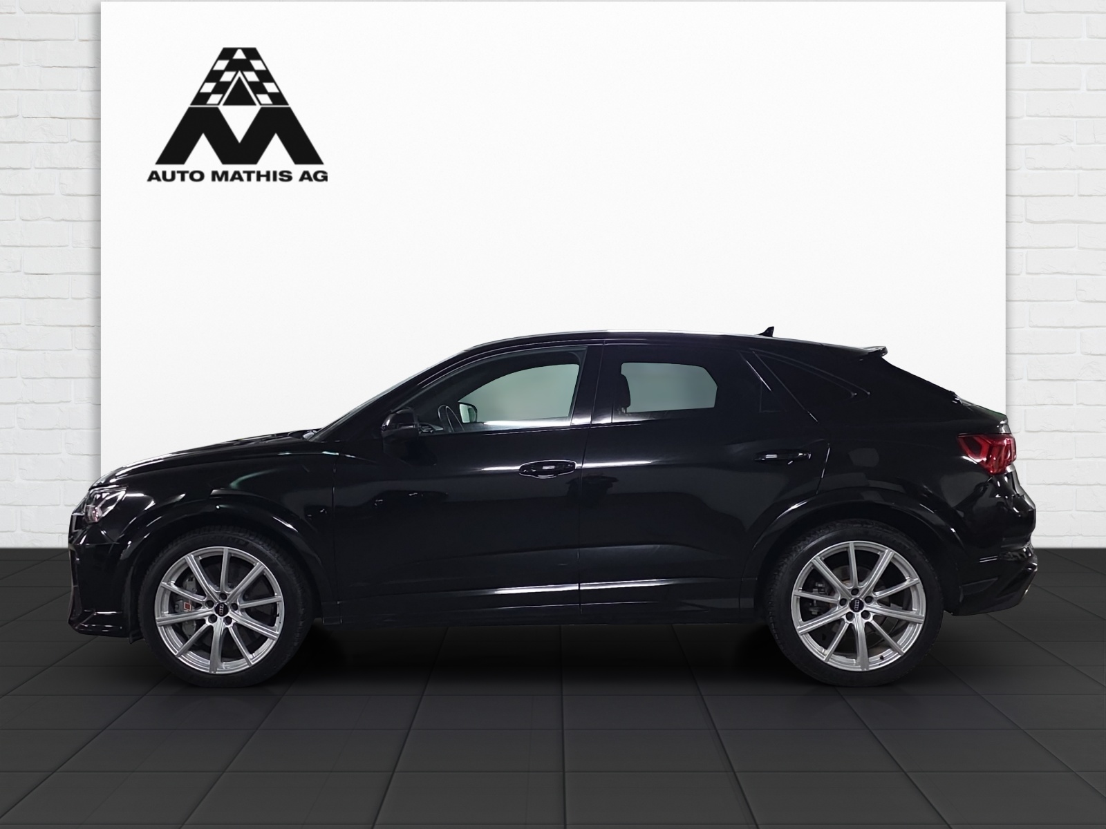 AUDI RS Q3 Sportback quattro S tronic-showroom-element-2