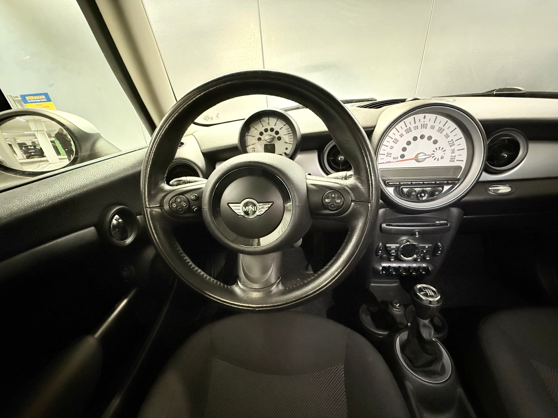 MINI Cooper-image-9