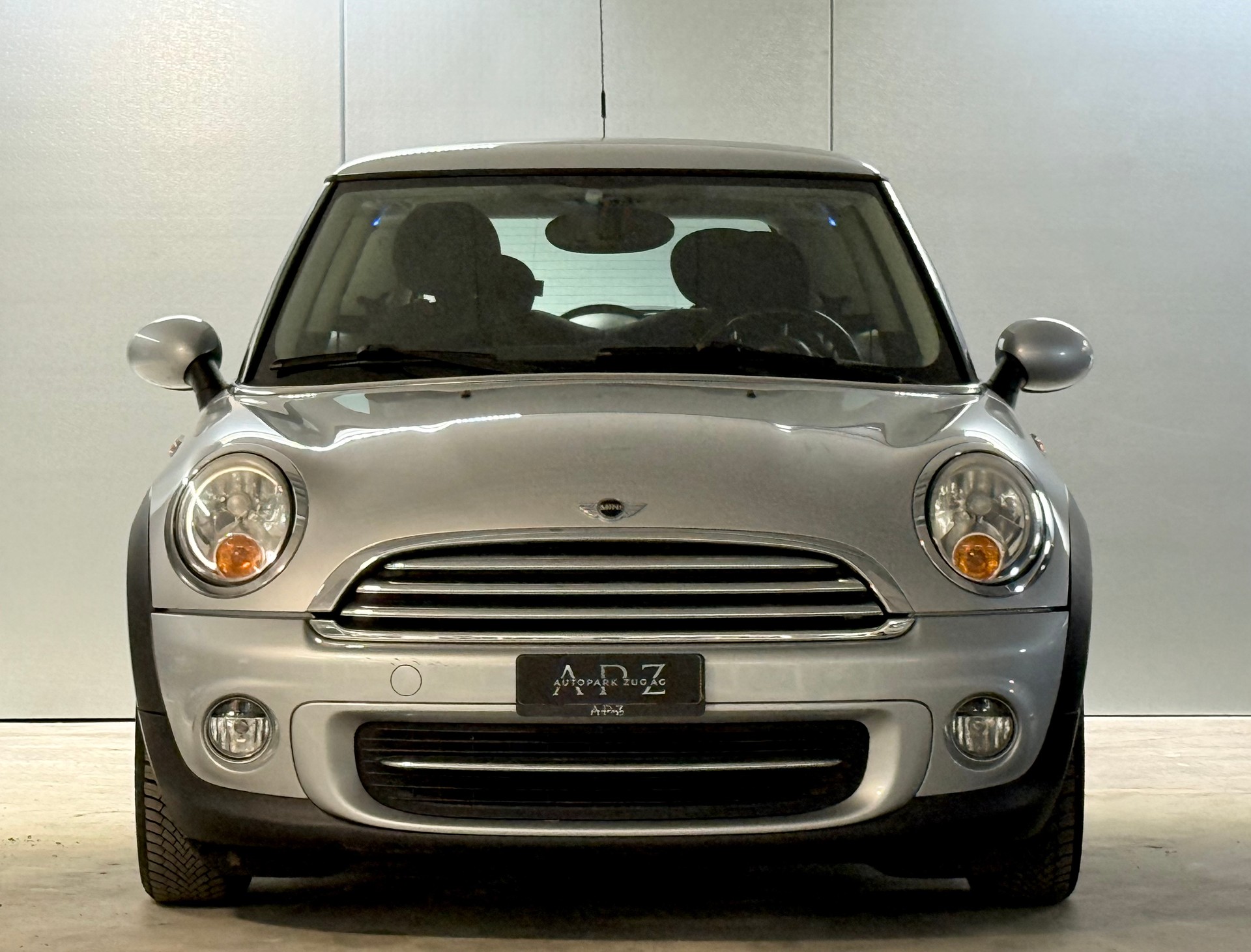 MINI Cooper-image-1