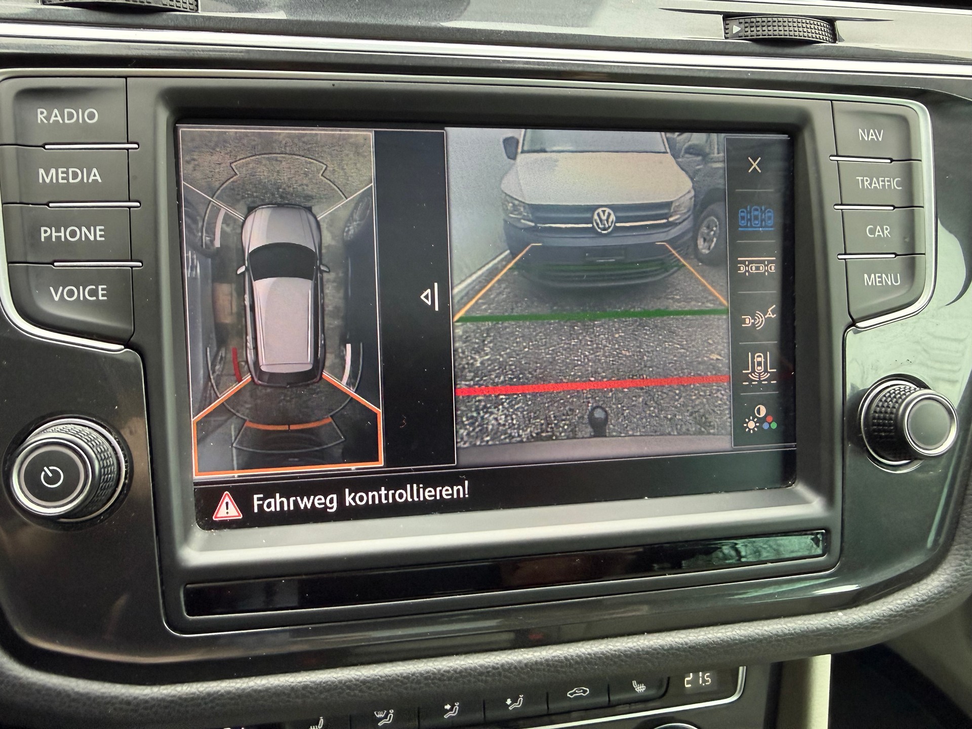 VW Tiguan 2.0TSI Highline 4Motion DSG-image-10