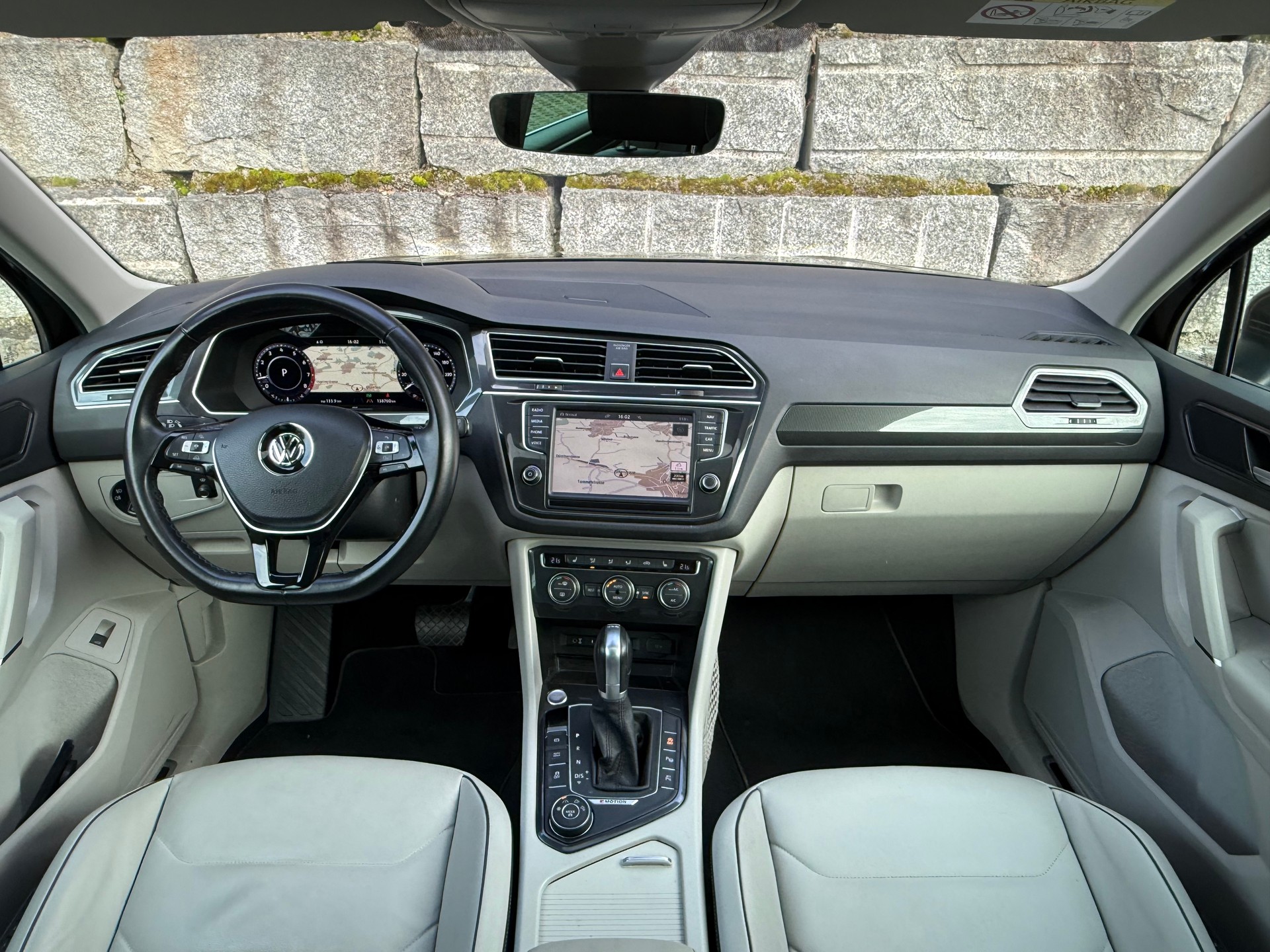 VW Tiguan 2.0TSI Highline 4Motion DSG-image-4