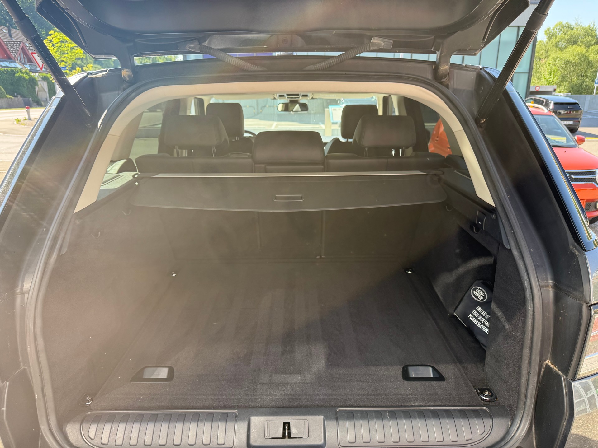 LAND ROVER Range Rover Sport 3.0 SDV6 HSE Automatic-image-11