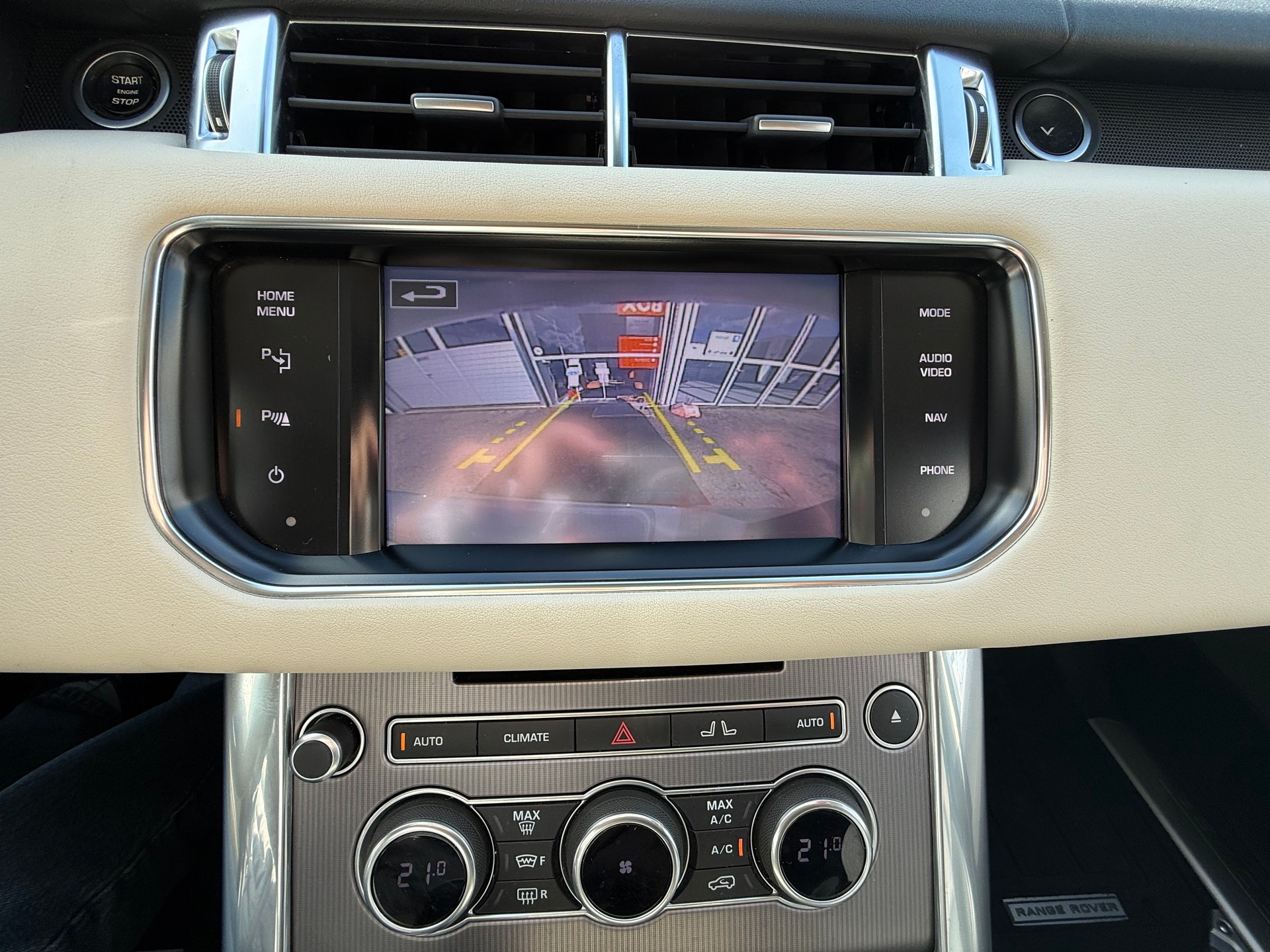 LAND ROVER Range Rover Sport 3.0 SDV6 HSE Automatic-image-13